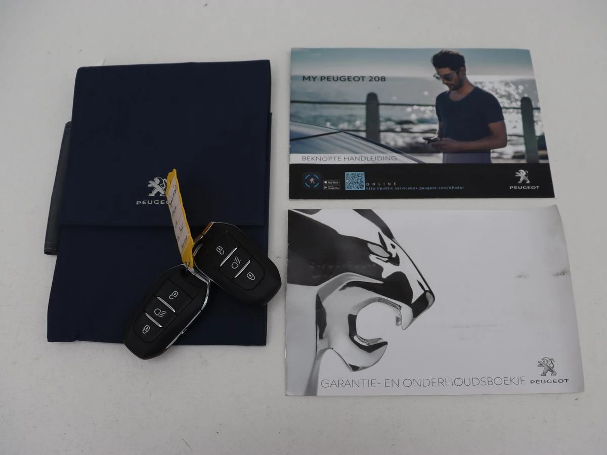 Hoofdafbeelding Peugeot e-208