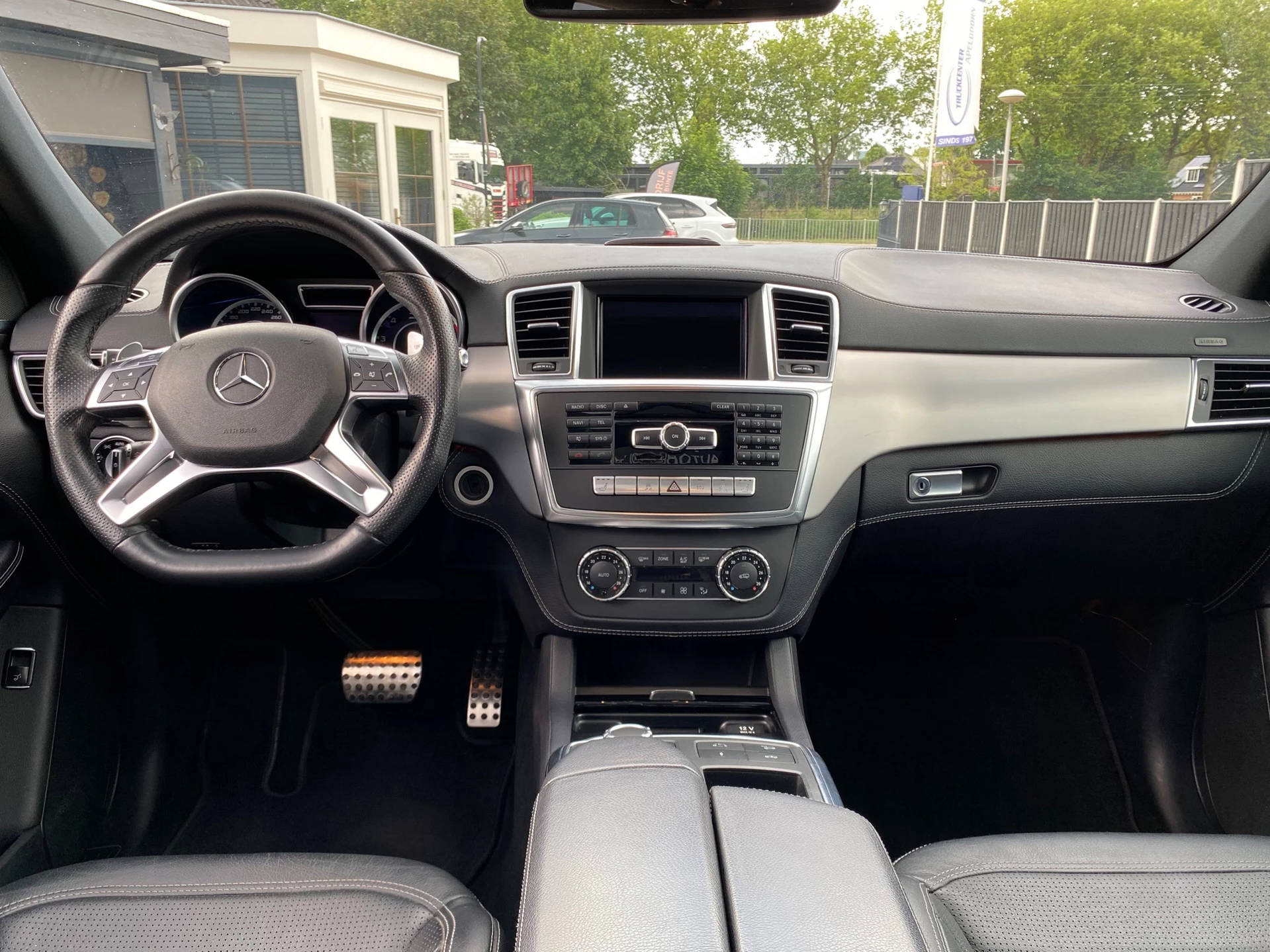 Hoofdafbeelding Mercedes-Benz M-Klasse