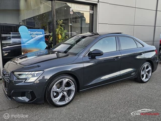 Hoofdafbeelding Audi A3 Audi A3 Limousine 35 TFSI S edition Panorama/Keyless/RS Seats/Matrix/S-line