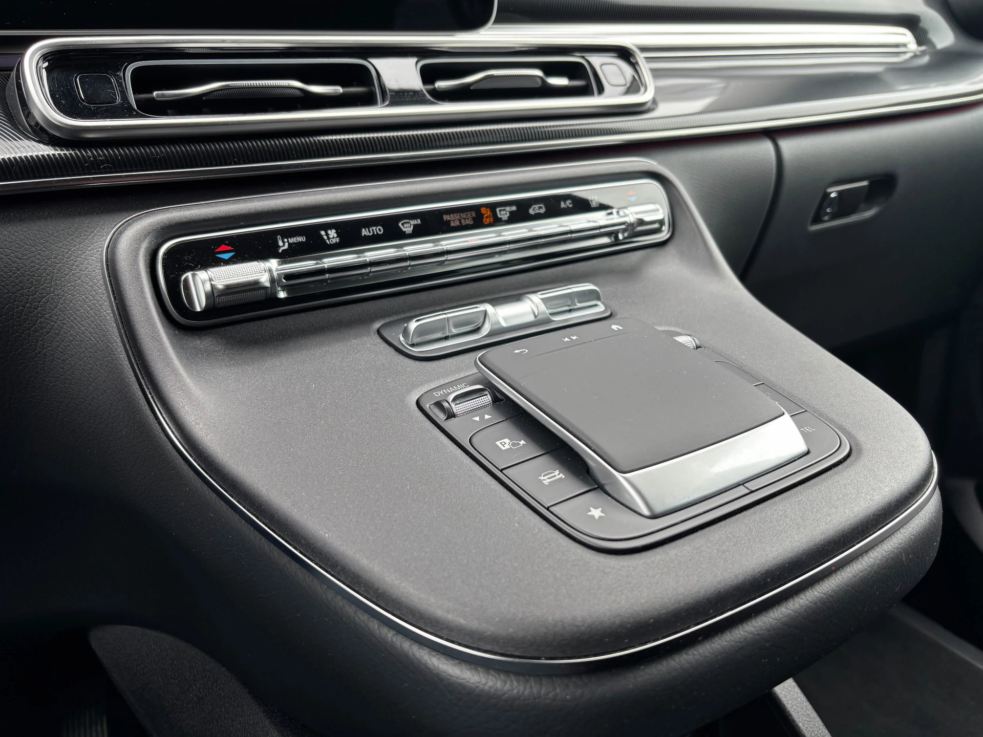 Hoofdafbeelding Mercedes-Benz EQV