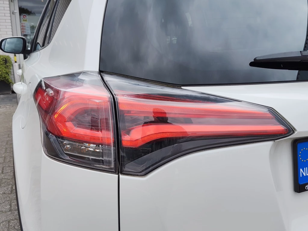 Hoofdafbeelding Toyota RAV4