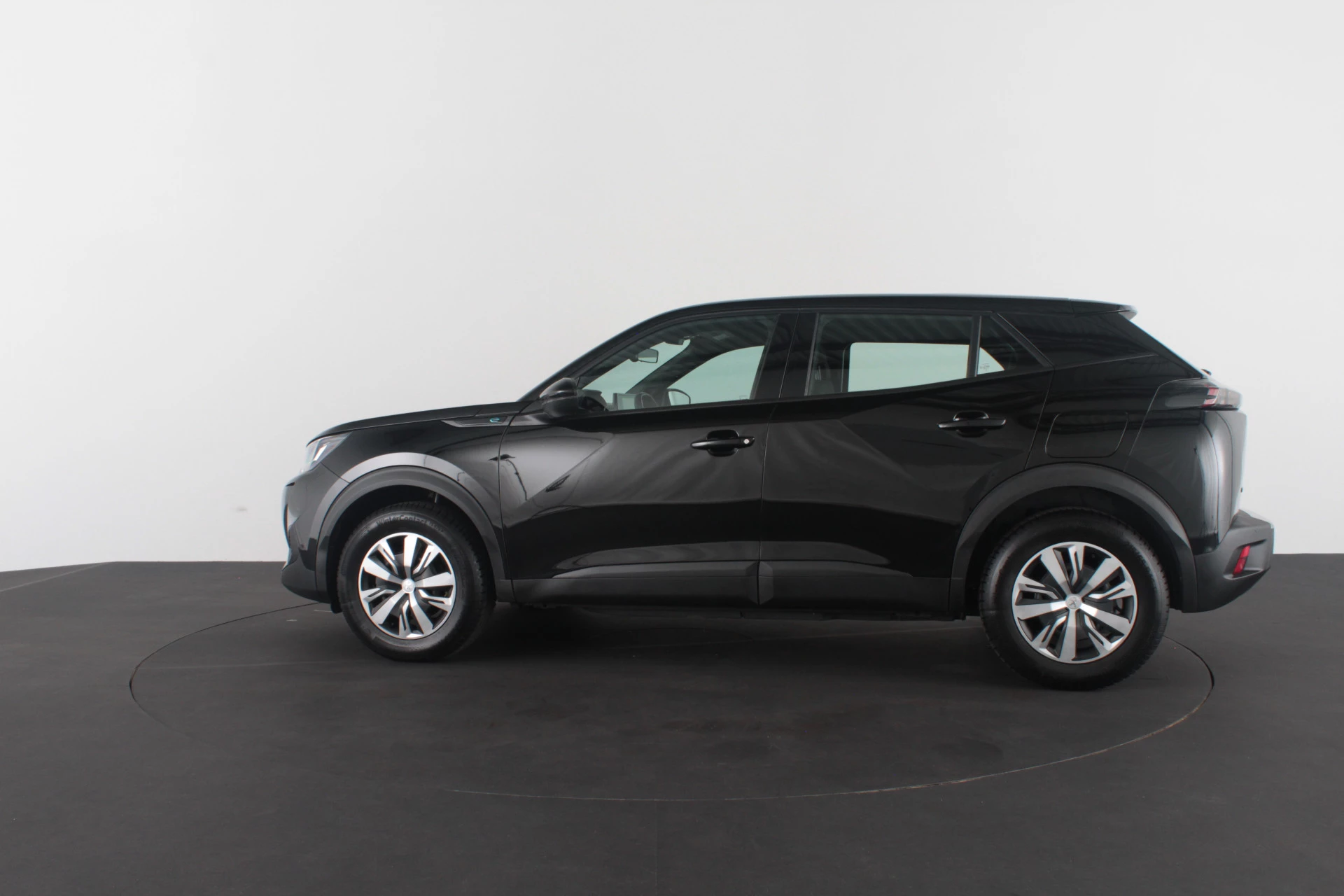 Hoofdafbeelding Peugeot e-2008