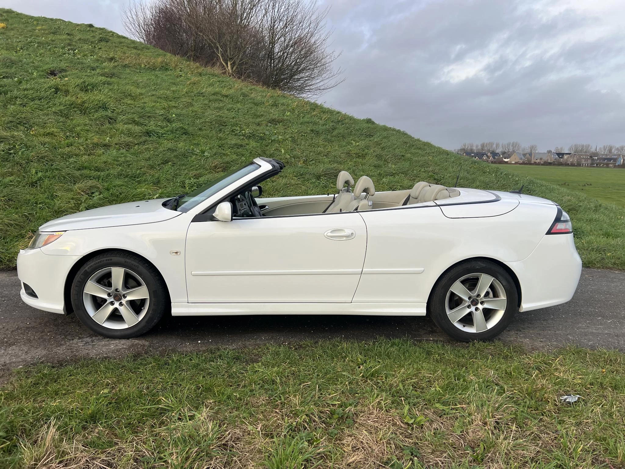 Hoofdafbeelding Saab 9-3