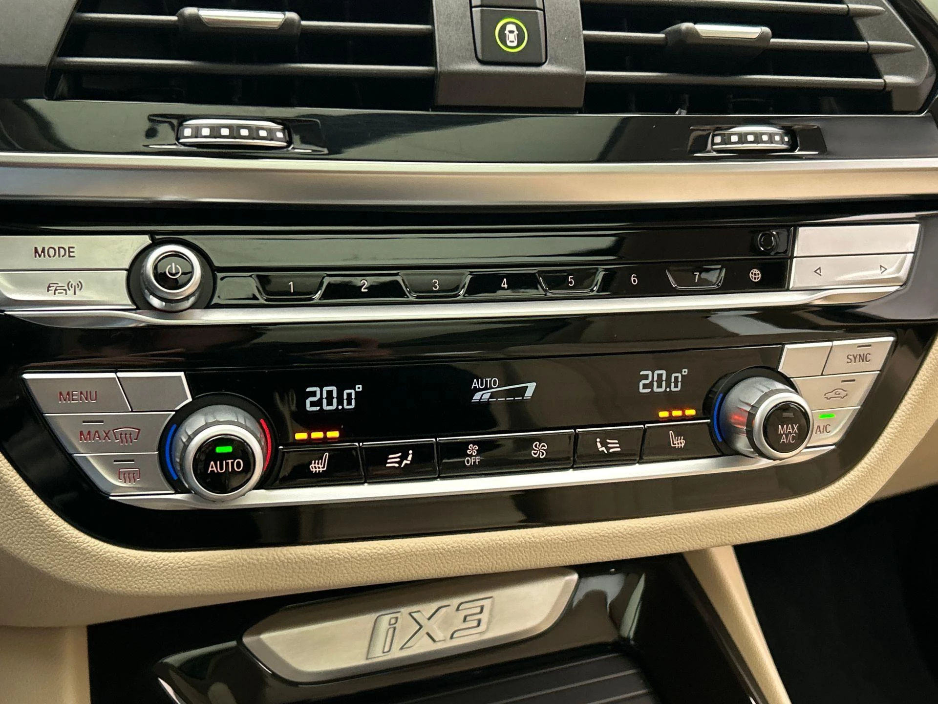 Hoofdafbeelding BMW iX3