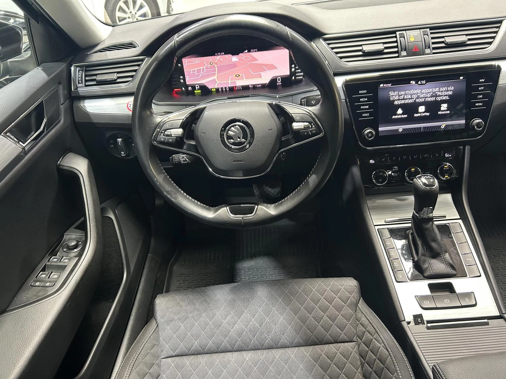 Hoofdafbeelding Škoda Superb