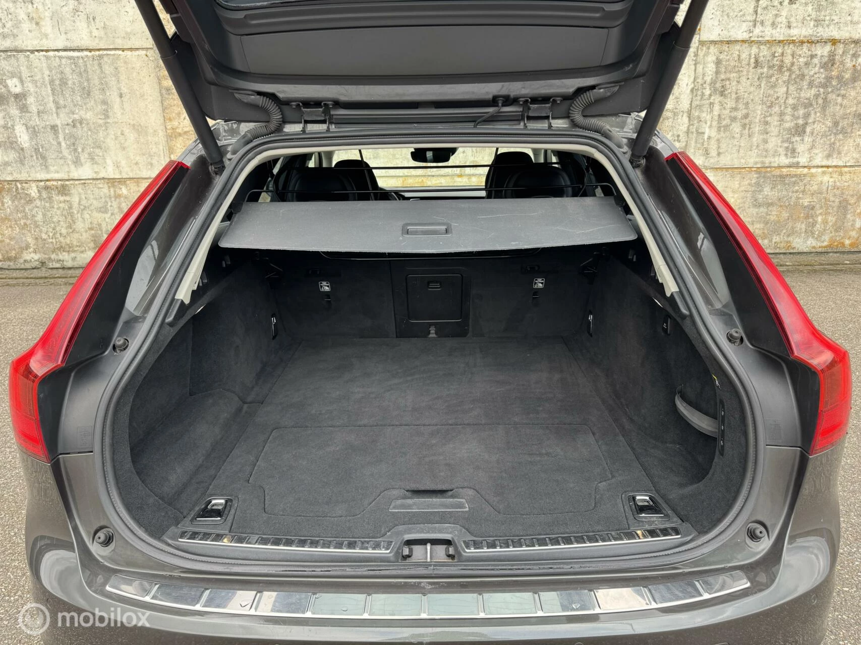 Hoofdafbeelding Volvo V90