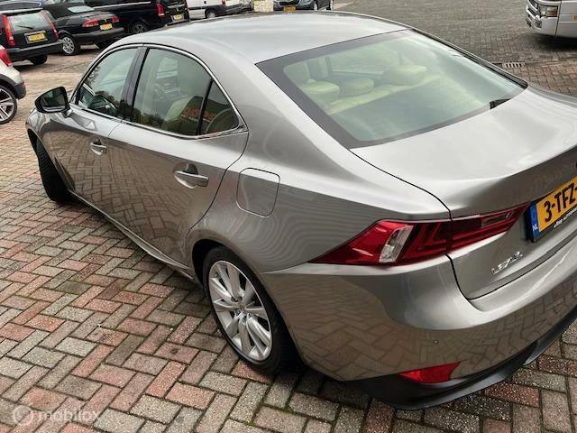 Hoofdafbeelding Lexus IS