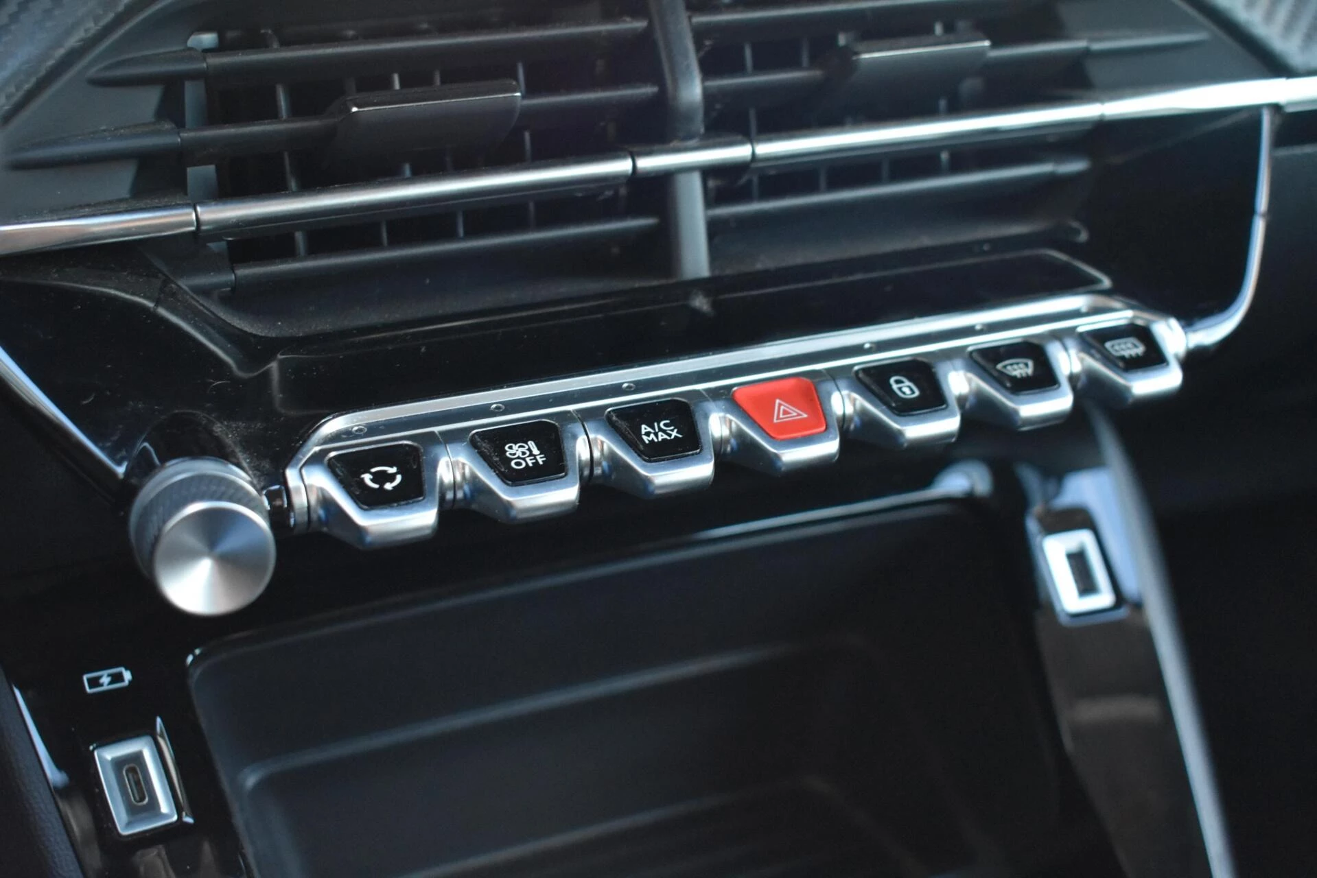 Hoofdafbeelding Peugeot e-208