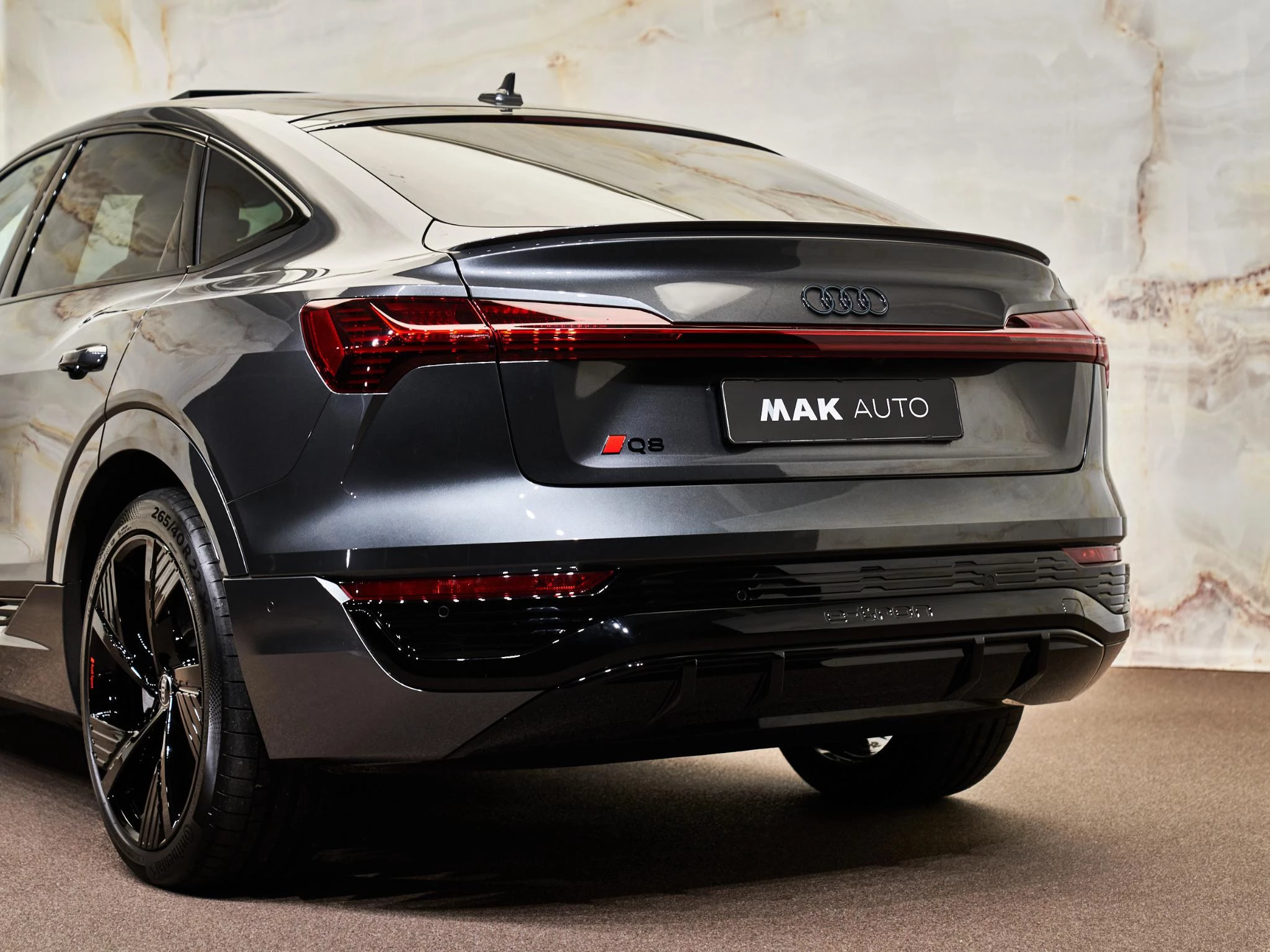 Hoofdafbeelding Audi Q8 Sportback e-tron