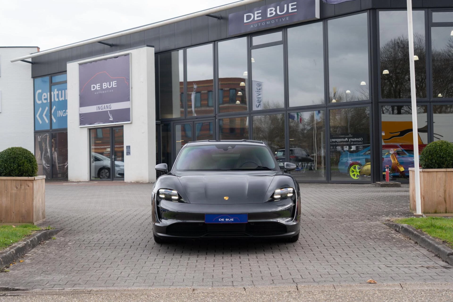 Hoofdafbeelding Porsche Taycan