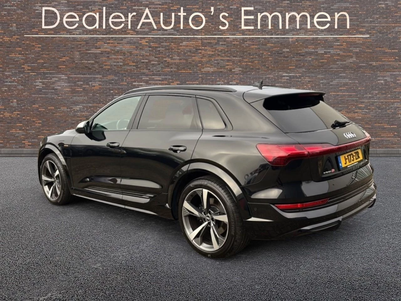 Hoofdafbeelding Audi e-tron