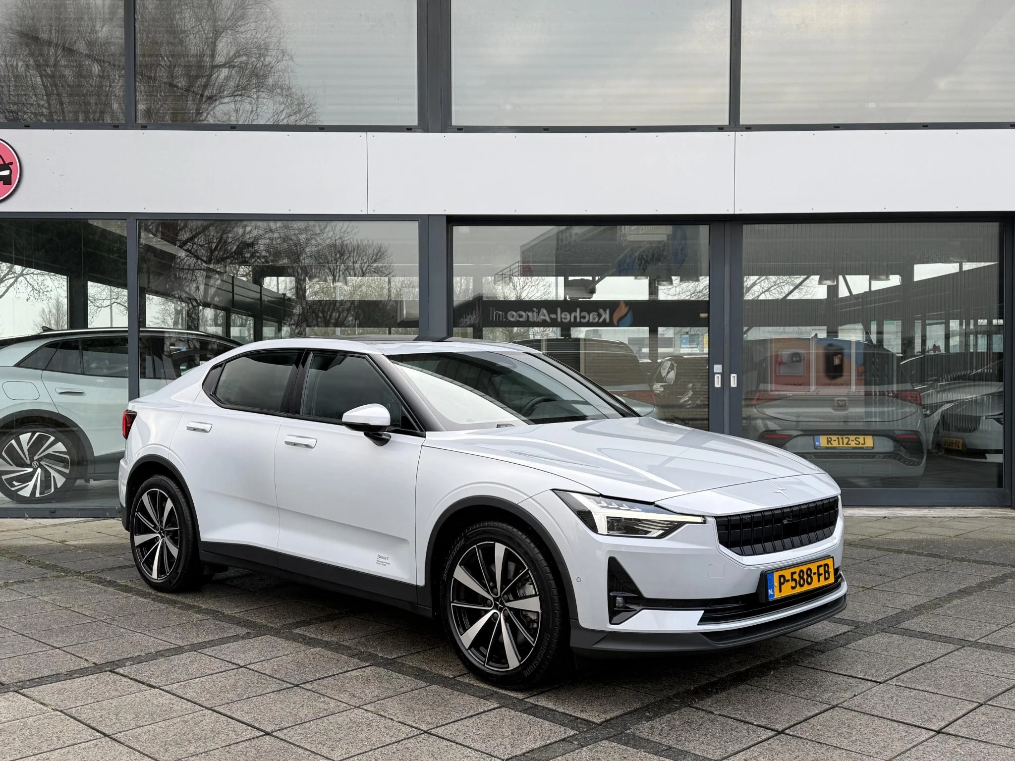 Hoofdafbeelding Polestar 2