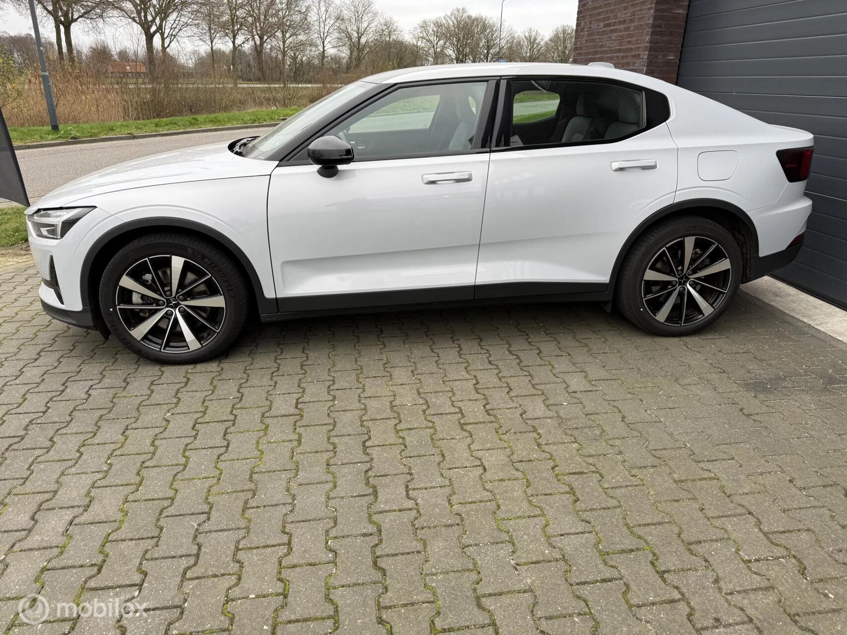 Hoofdafbeelding Polestar 2