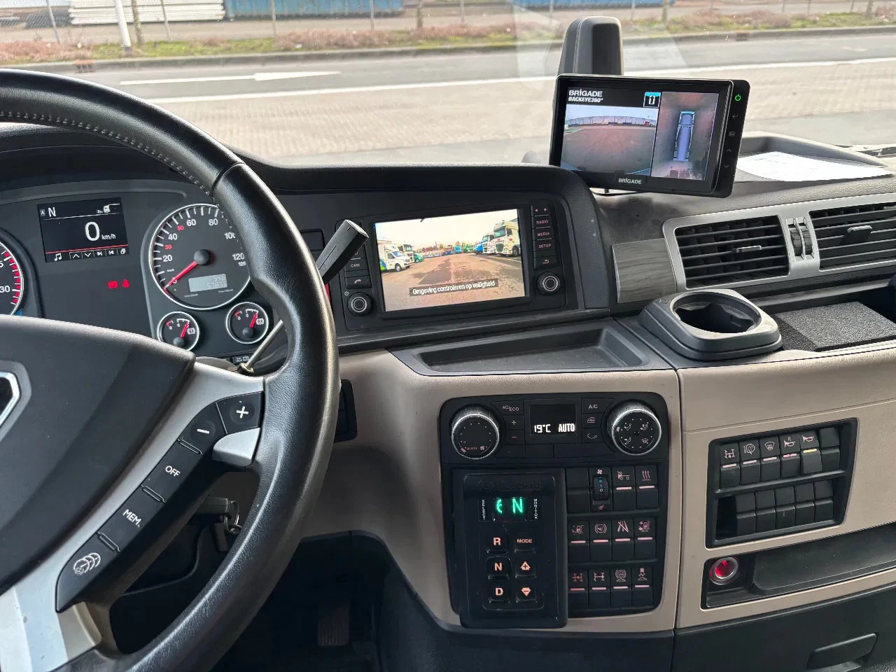 Hoofdafbeelding EMOSS 