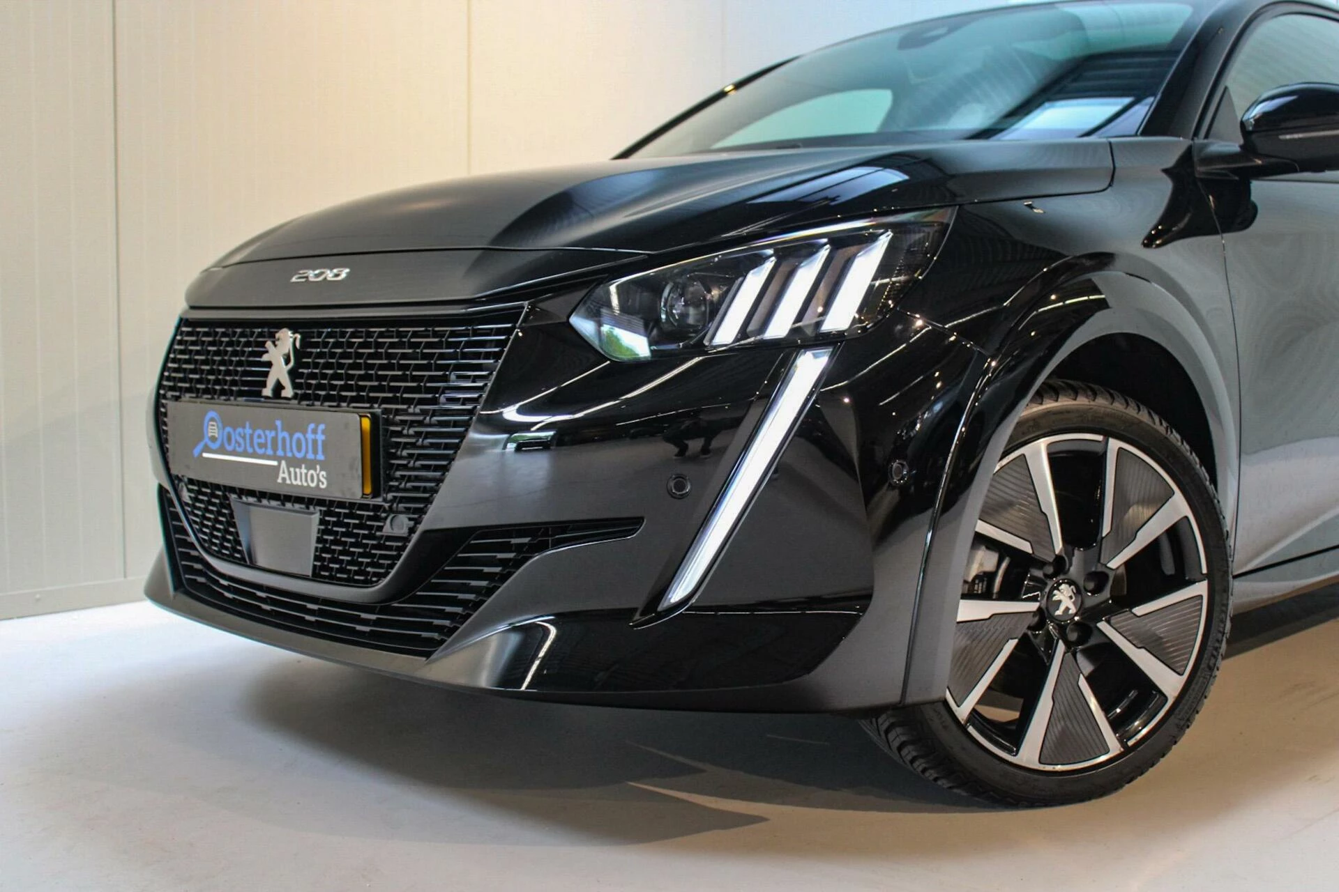 Hoofdafbeelding Peugeot e-208