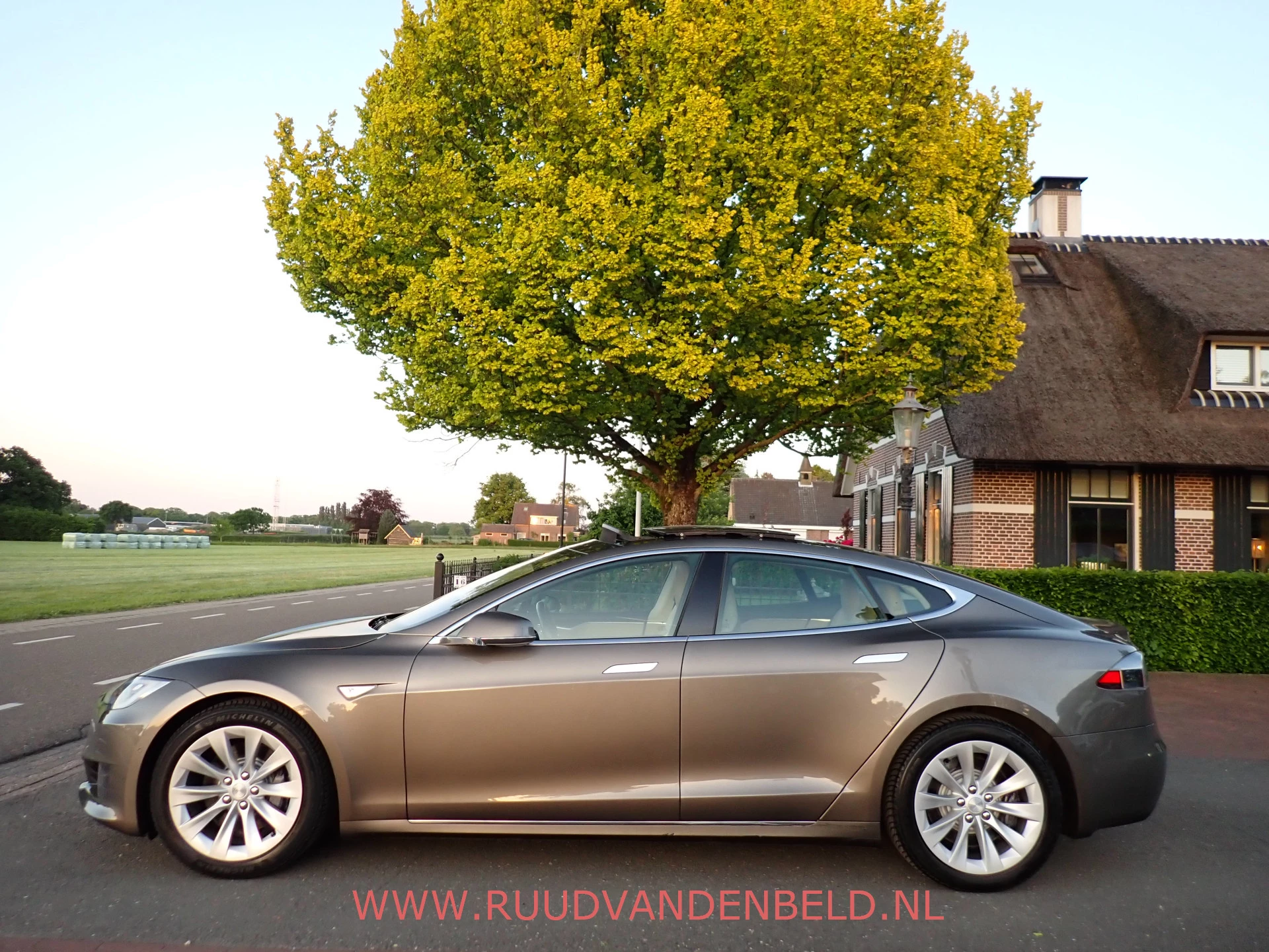 Hoofdafbeelding Tesla Model S