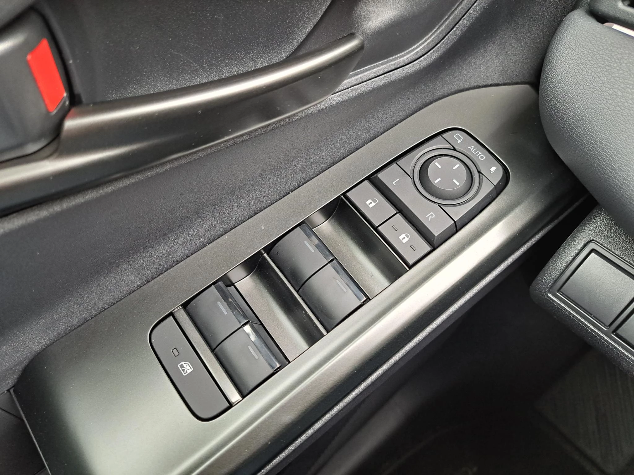 Hoofdafbeelding Toyota C-HR+