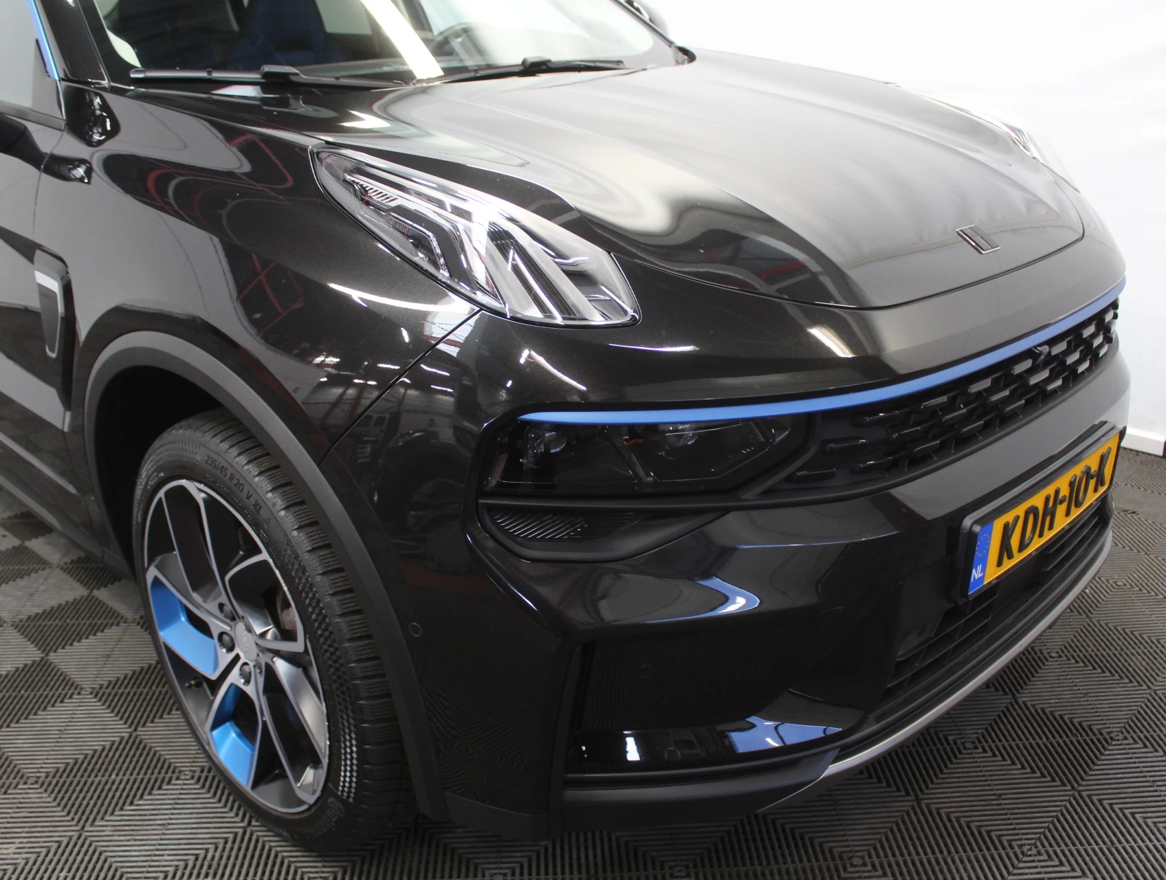 Hoofdafbeelding Lynk & Co 01