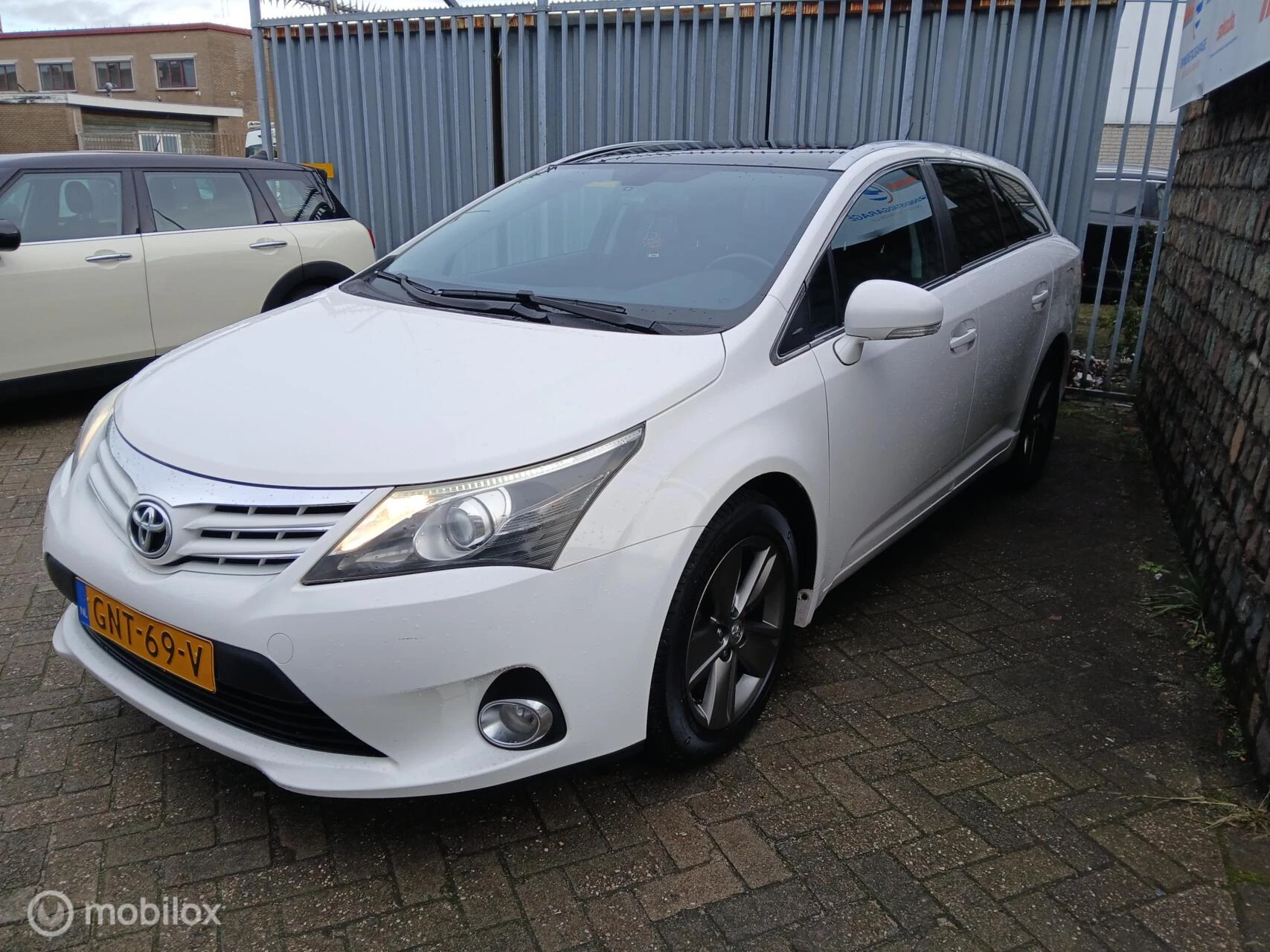 Hoofdafbeelding Toyota Avensis