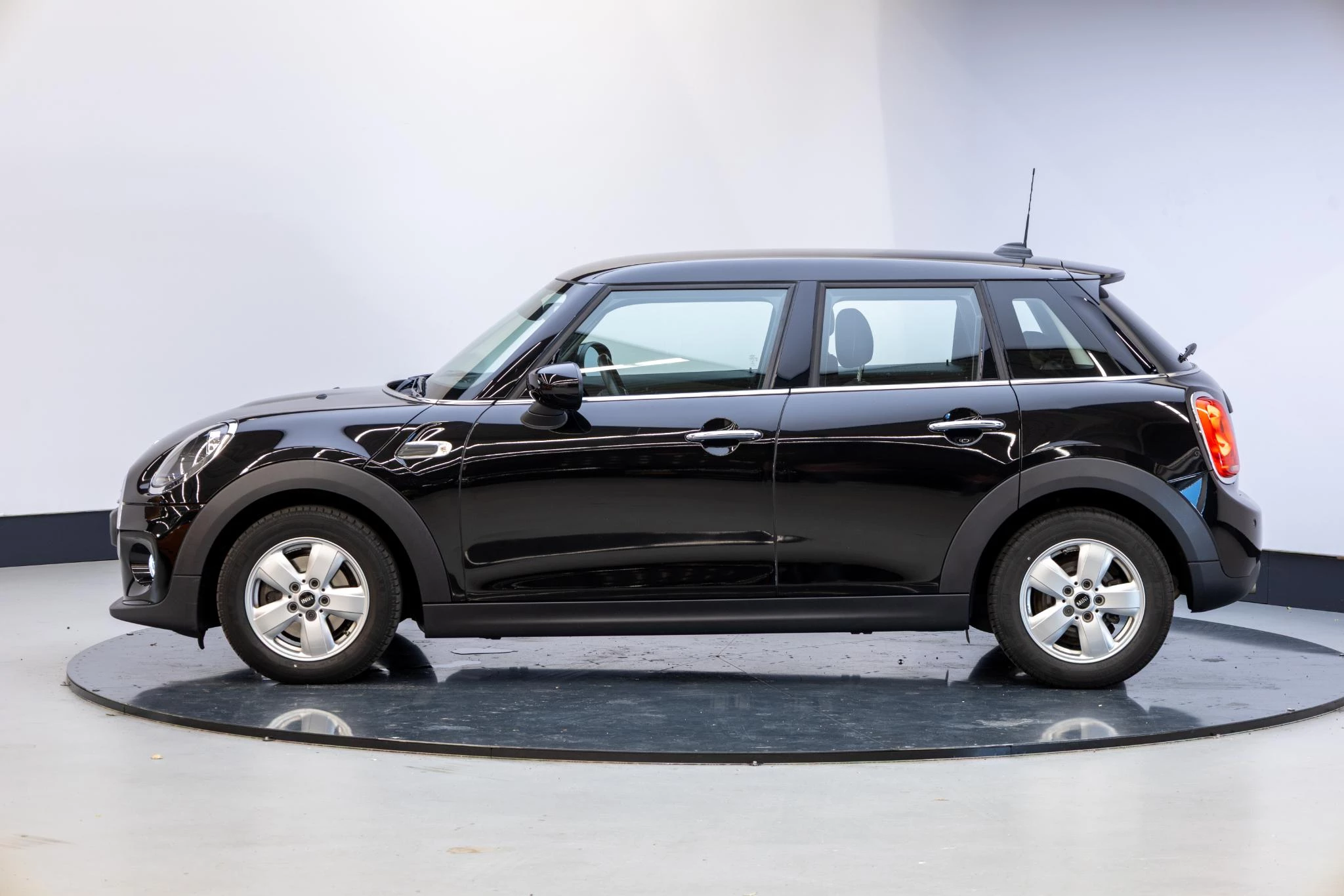 Hoofdafbeelding MINI One