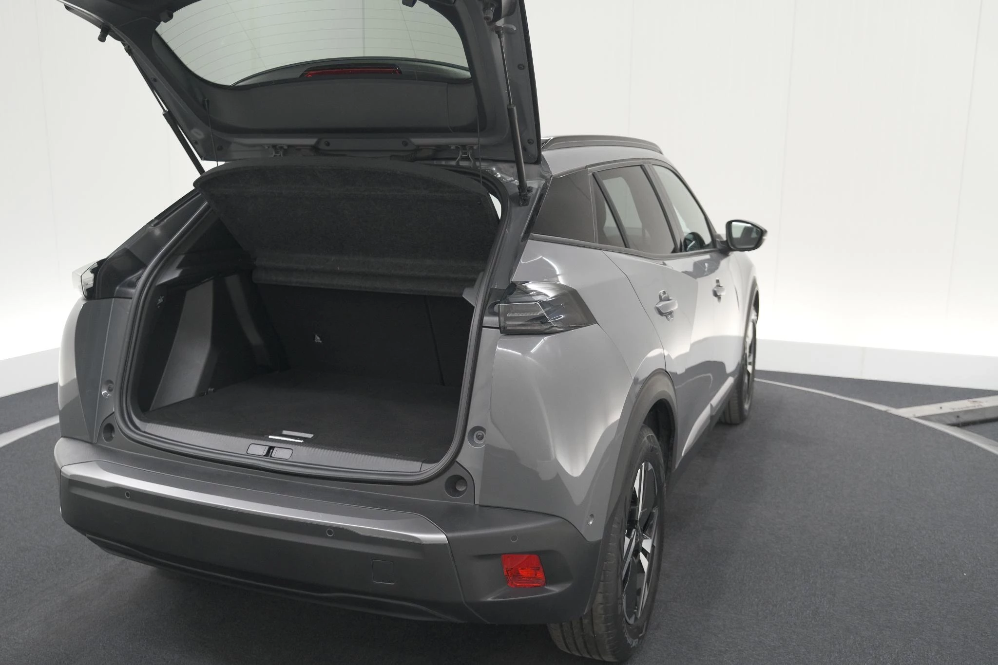 Hoofdafbeelding Peugeot e-2008