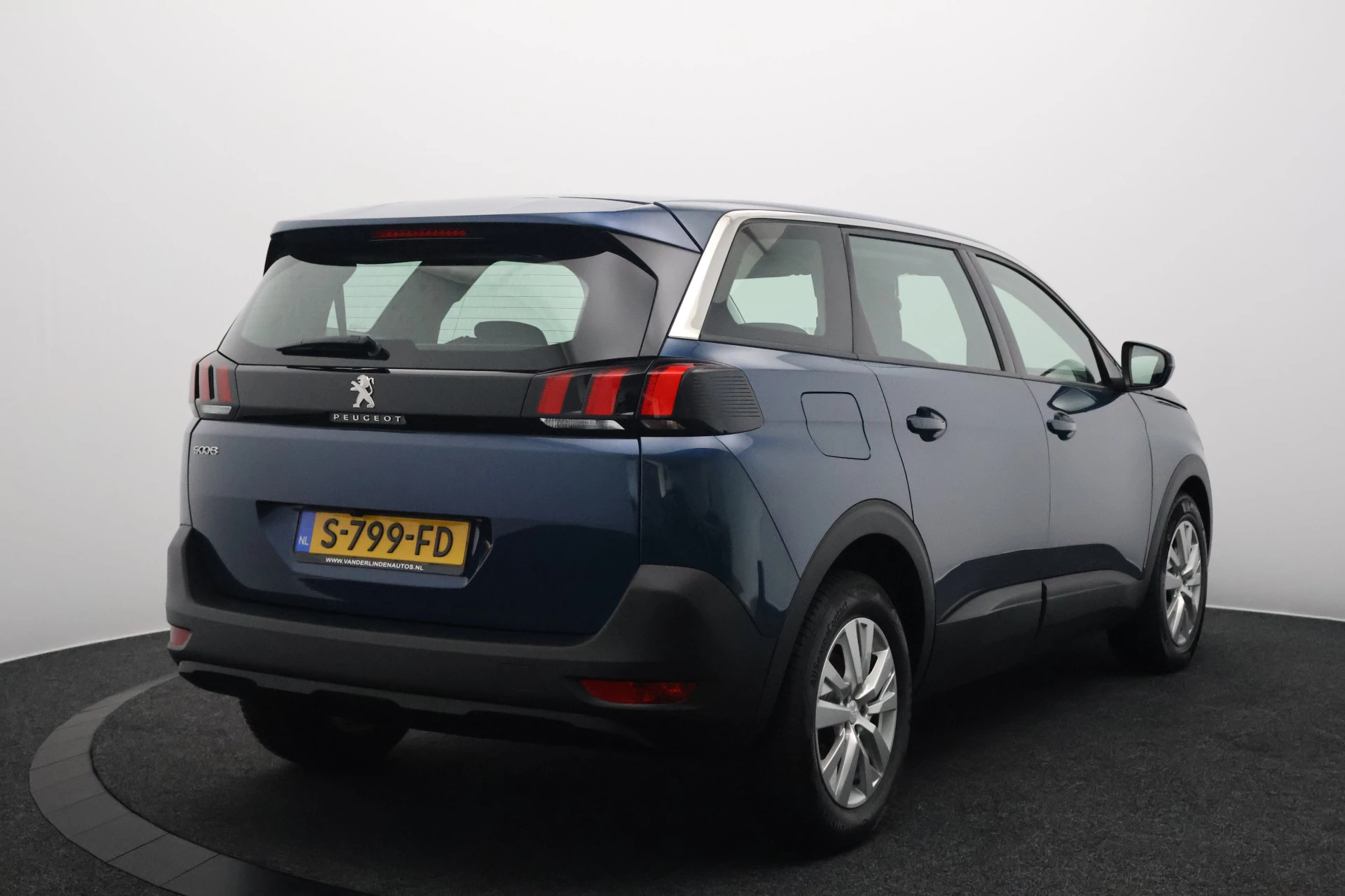 Hoofdafbeelding Peugeot 5008
