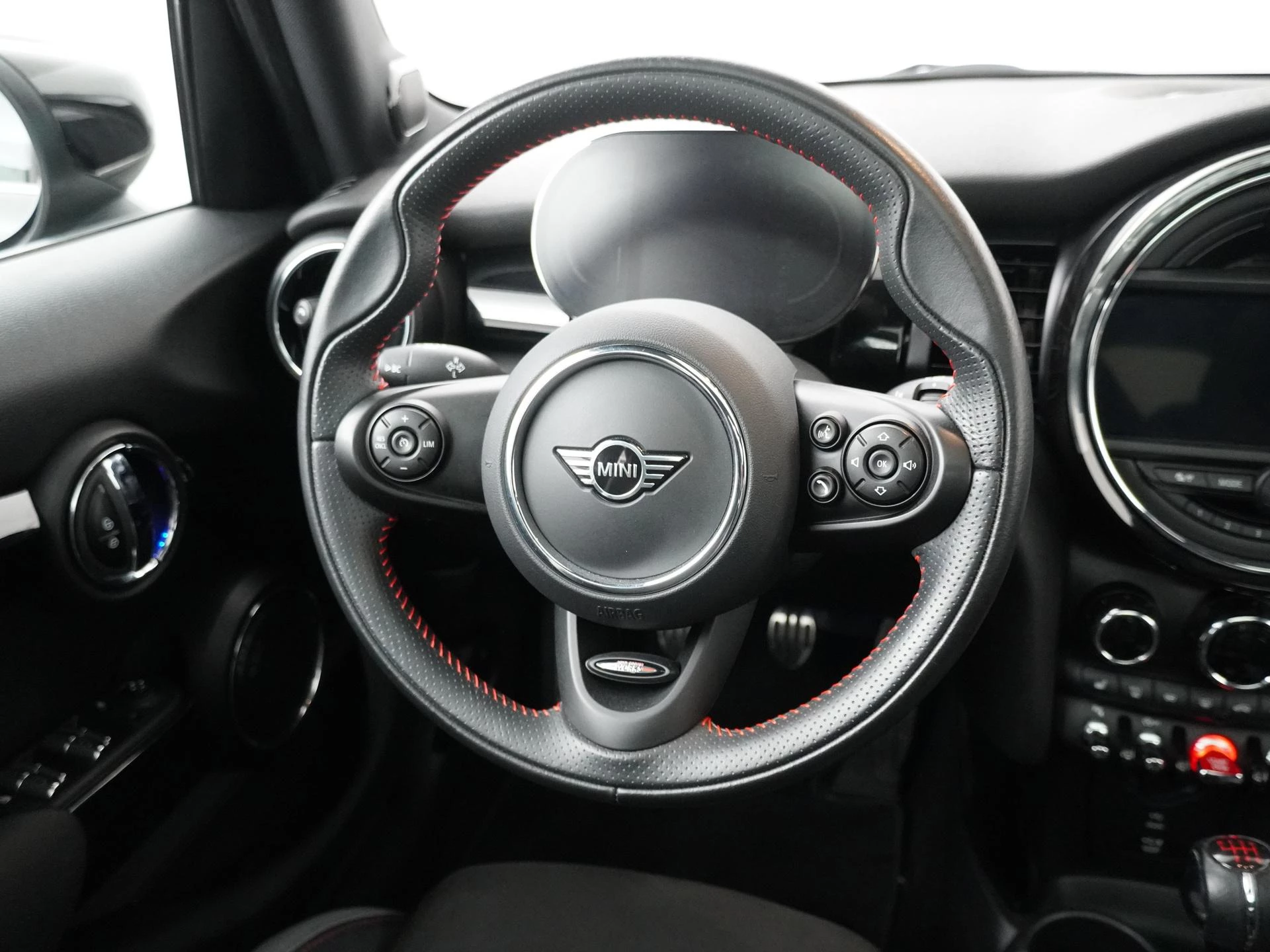 Hoofdafbeelding MINI 5-deurs