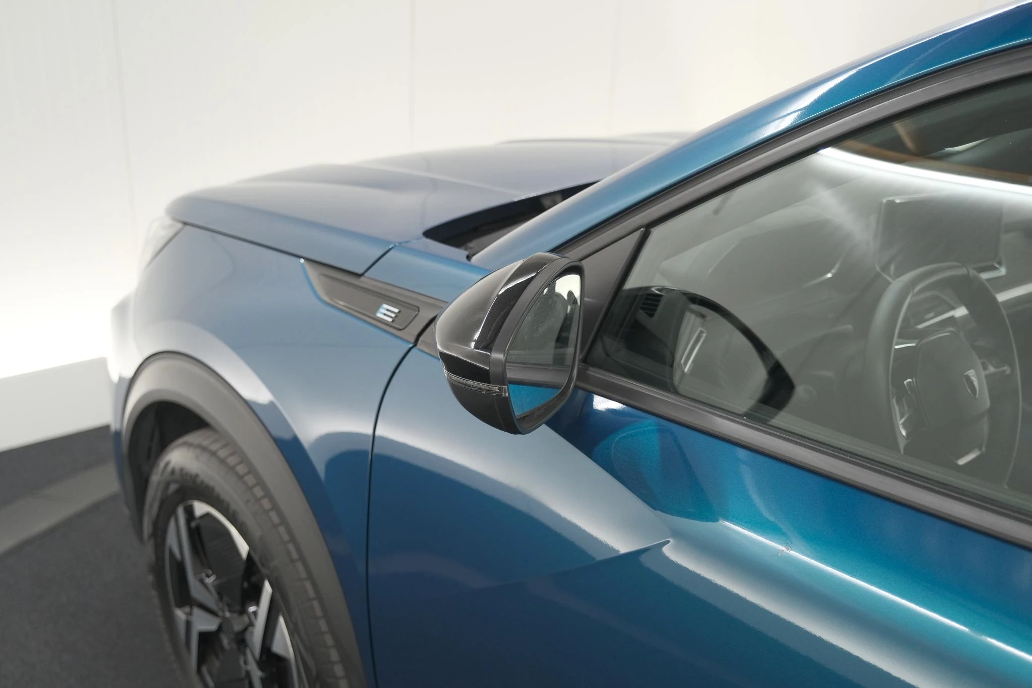 Hoofdafbeelding Peugeot e-2008