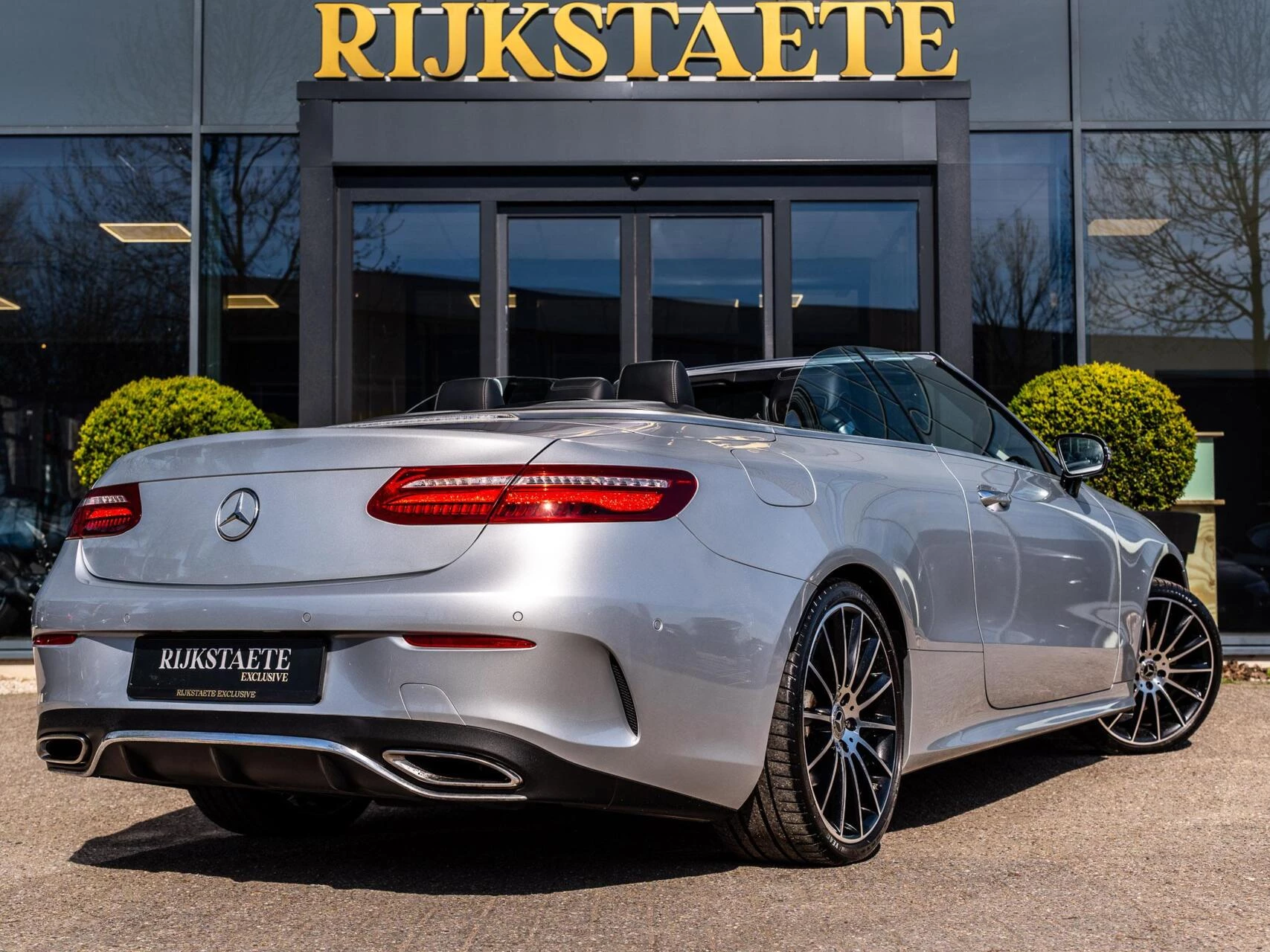 Hoofdafbeelding Mercedes-Benz E-Klasse