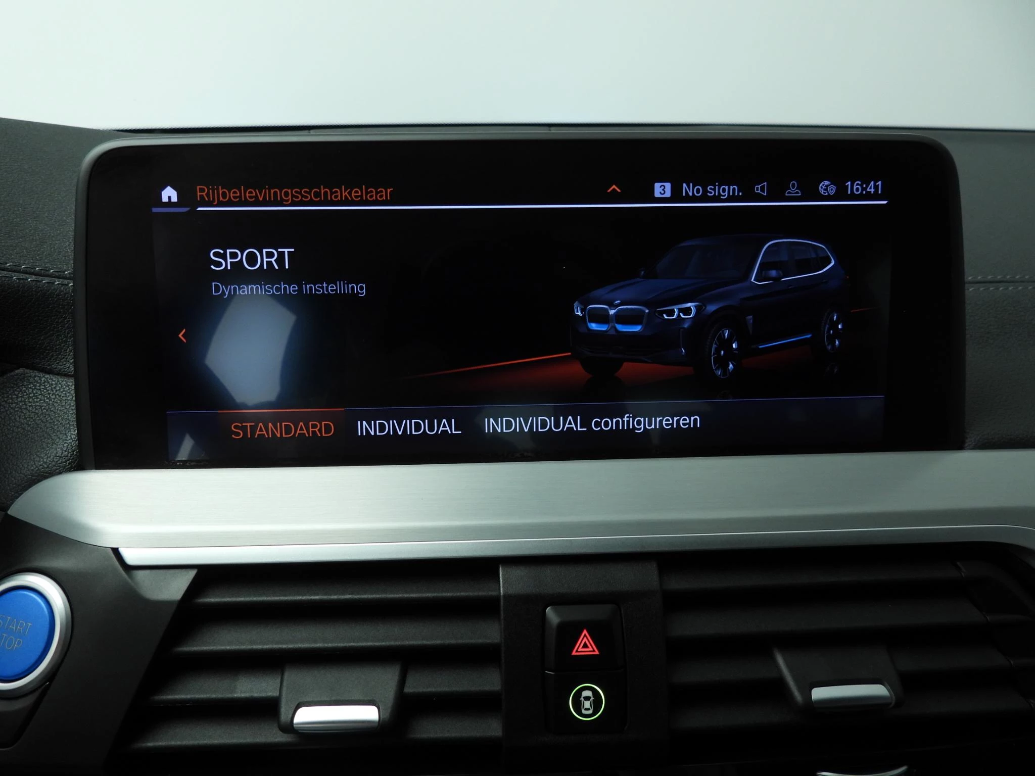 Hoofdafbeelding BMW iX3