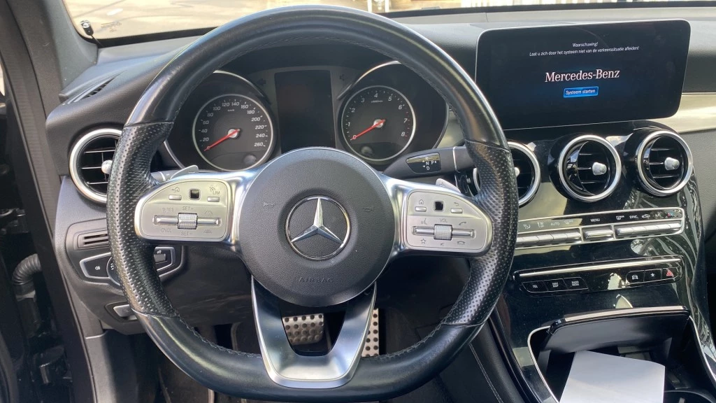 Hoofdafbeelding Mercedes-Benz GLC