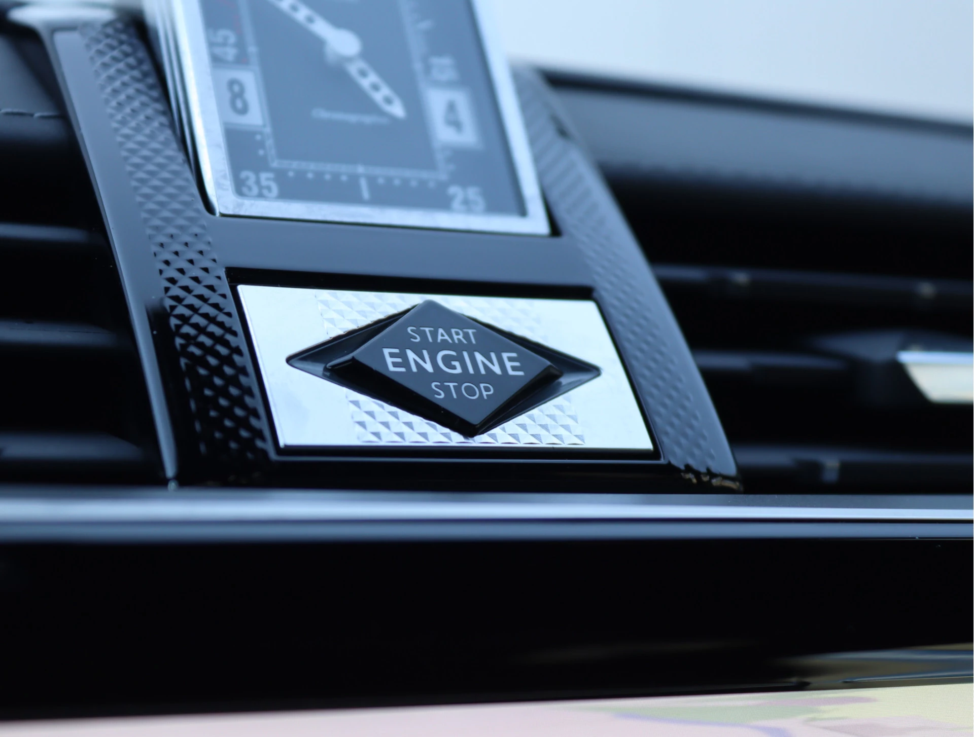 Hoofdafbeelding DS DS 7