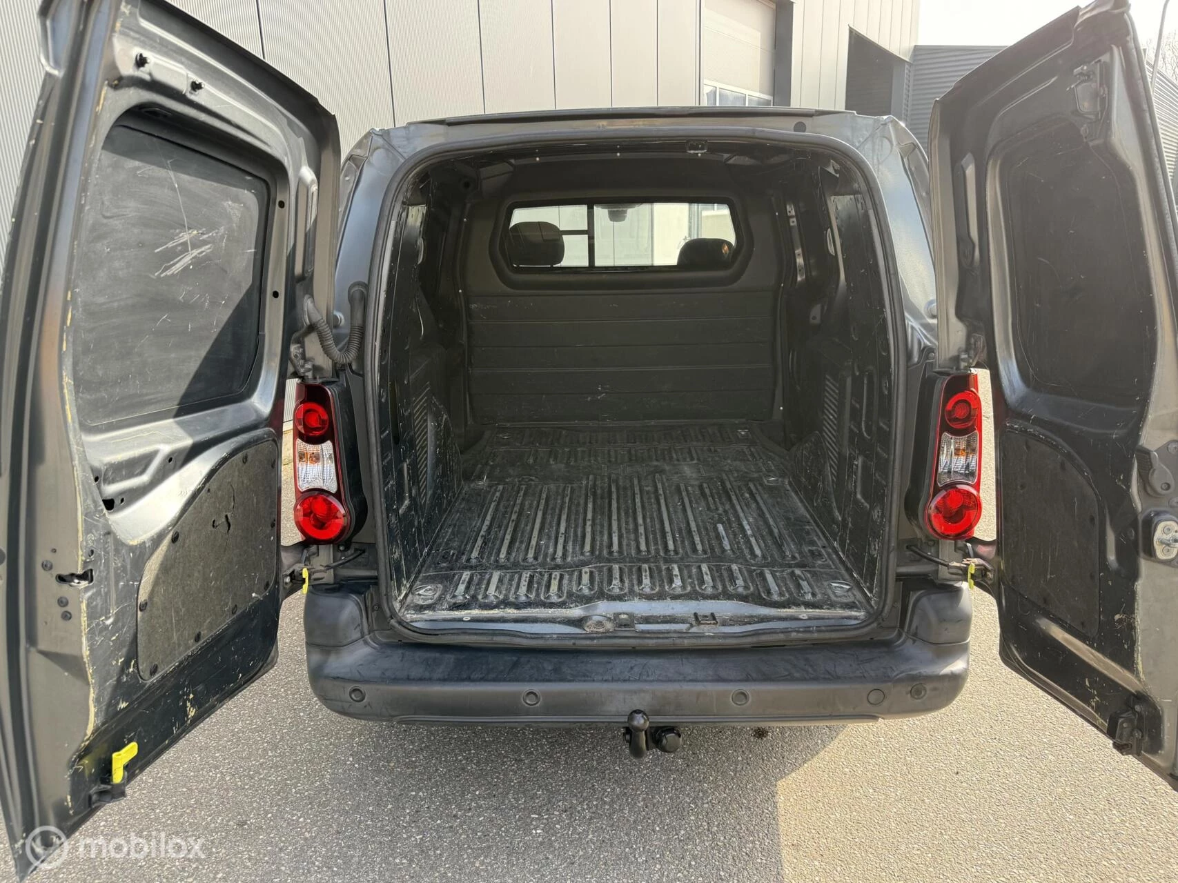 Hoofdafbeelding Peugeot Partner