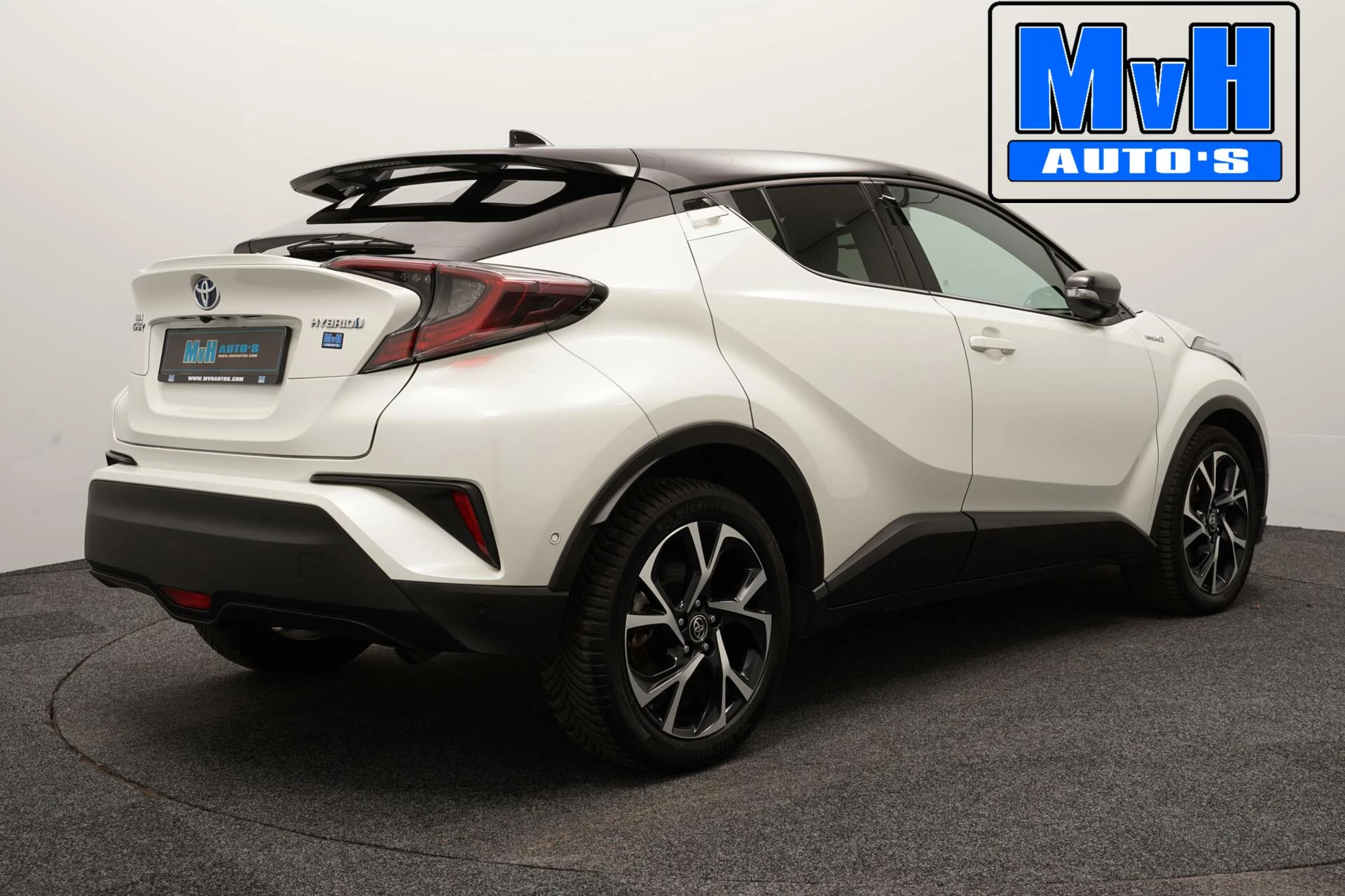 Hoofdafbeelding Toyota C-HR