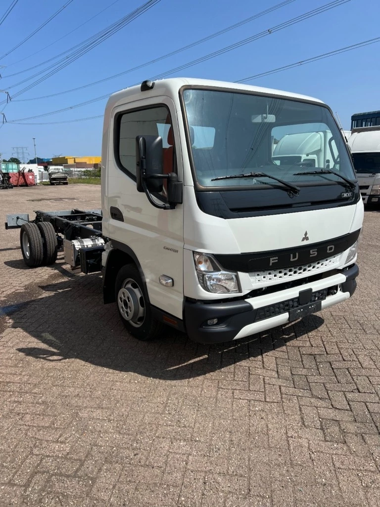 Hoofdafbeelding Mitsubishi Canter
