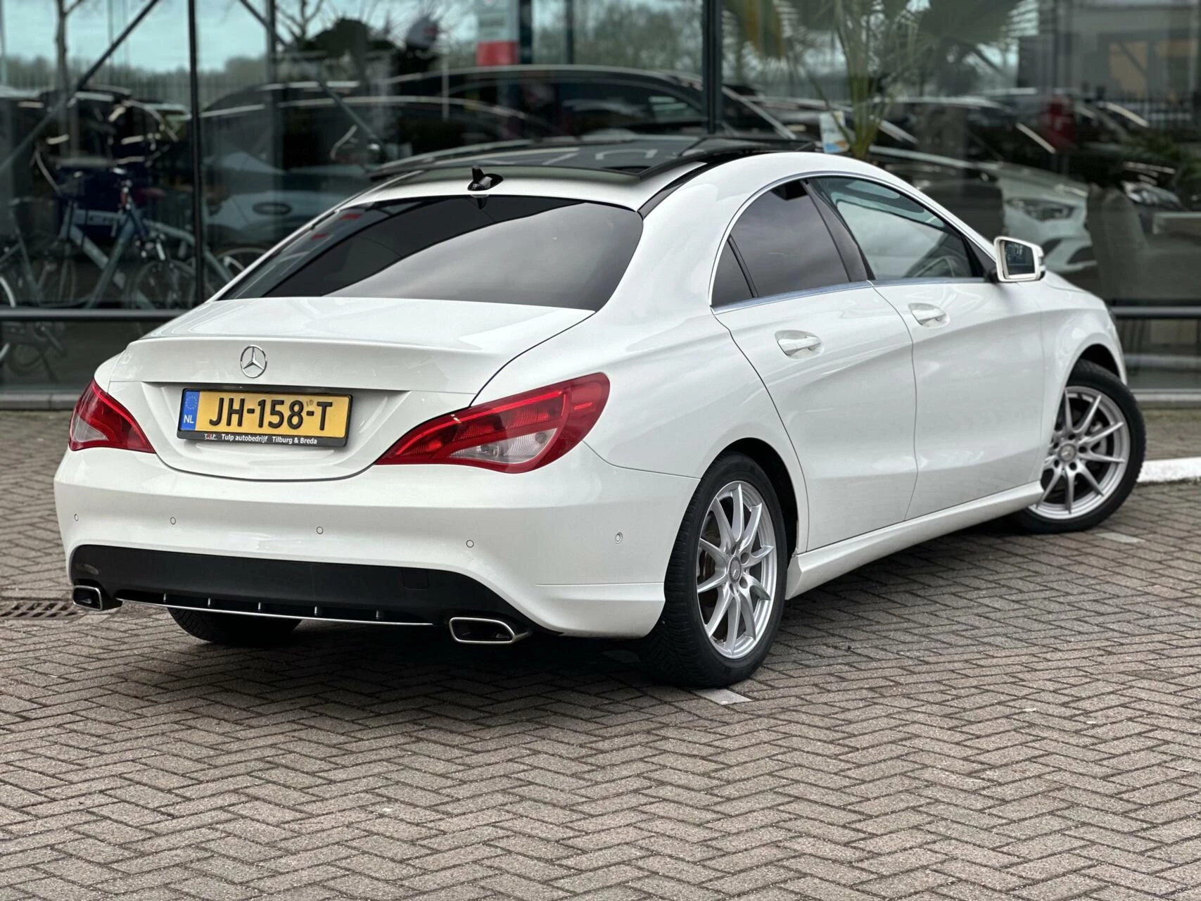 Hoofdafbeelding Mercedes-Benz CLA