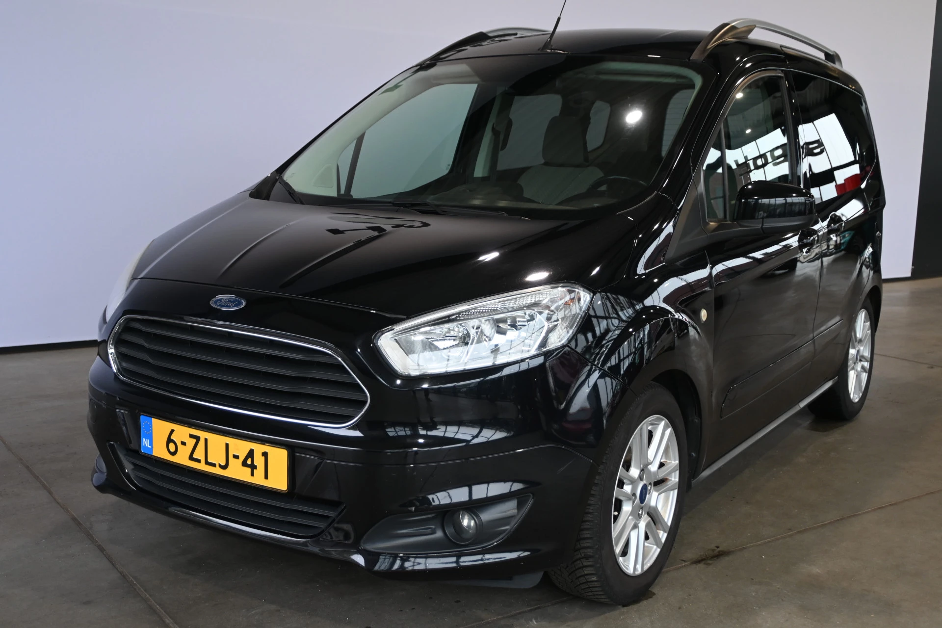 Hoofdafbeelding Ford Tourneo Courier