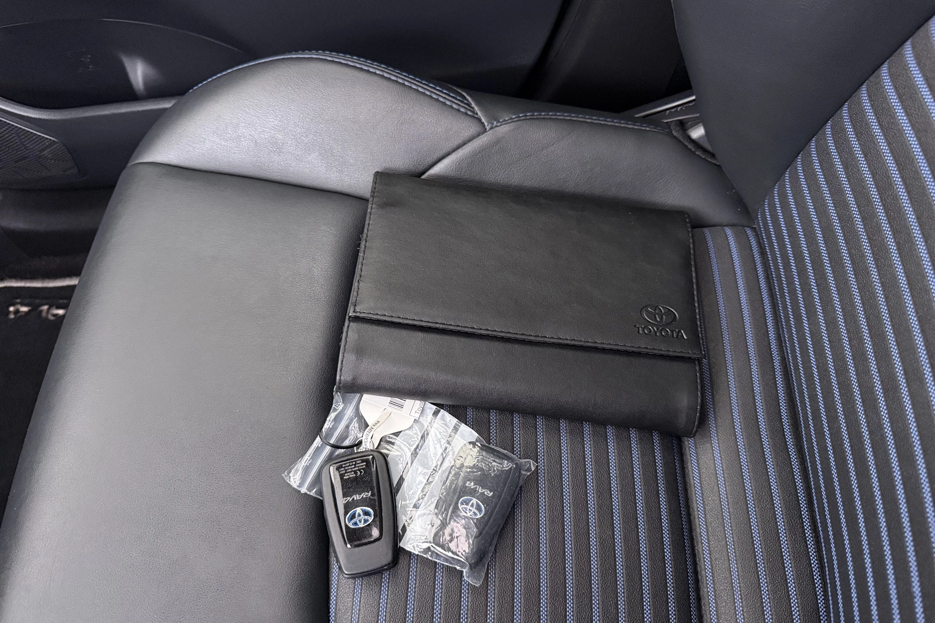 Hoofdafbeelding Toyota RAV4