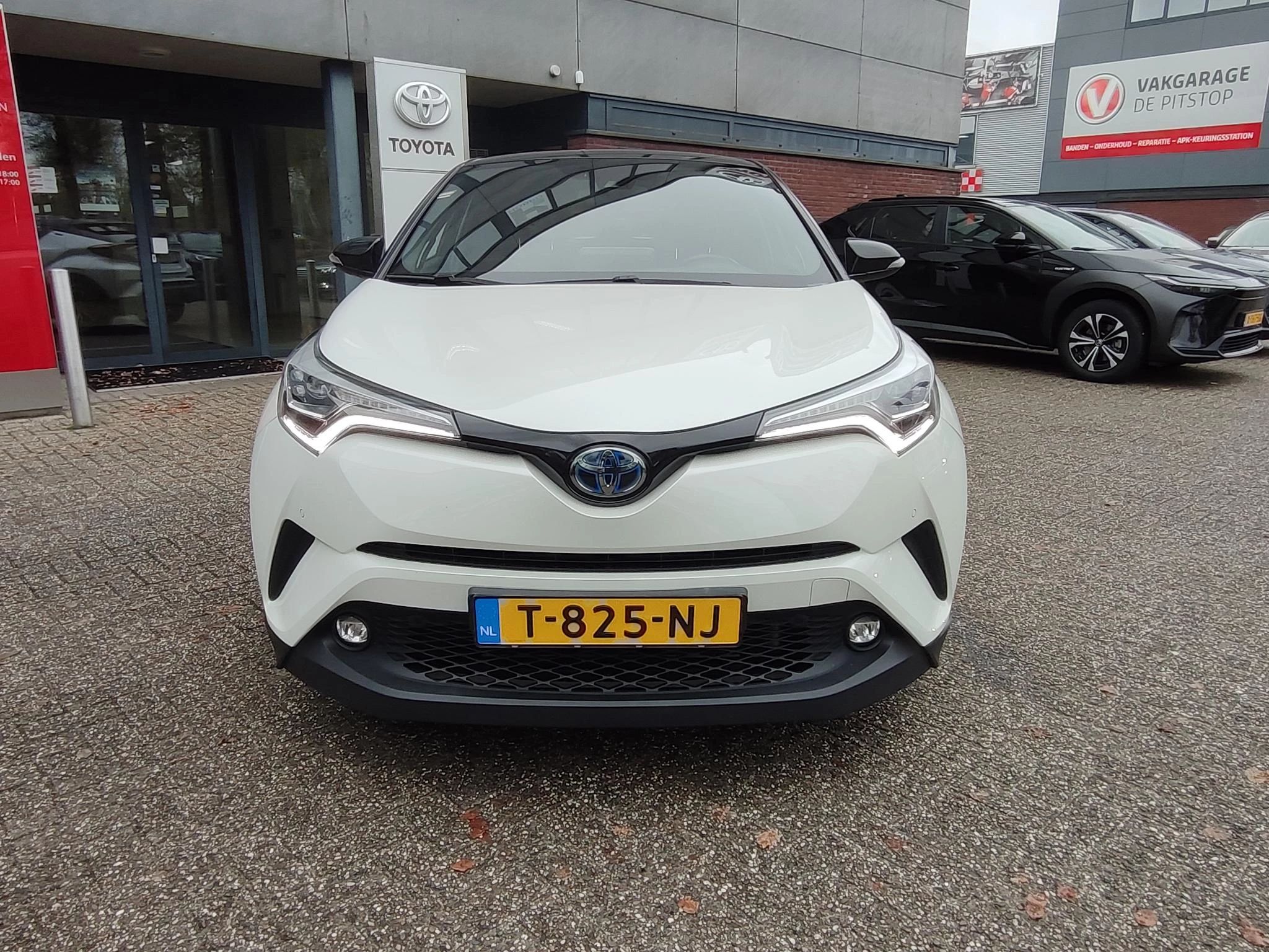 Hoofdafbeelding Toyota C-HR