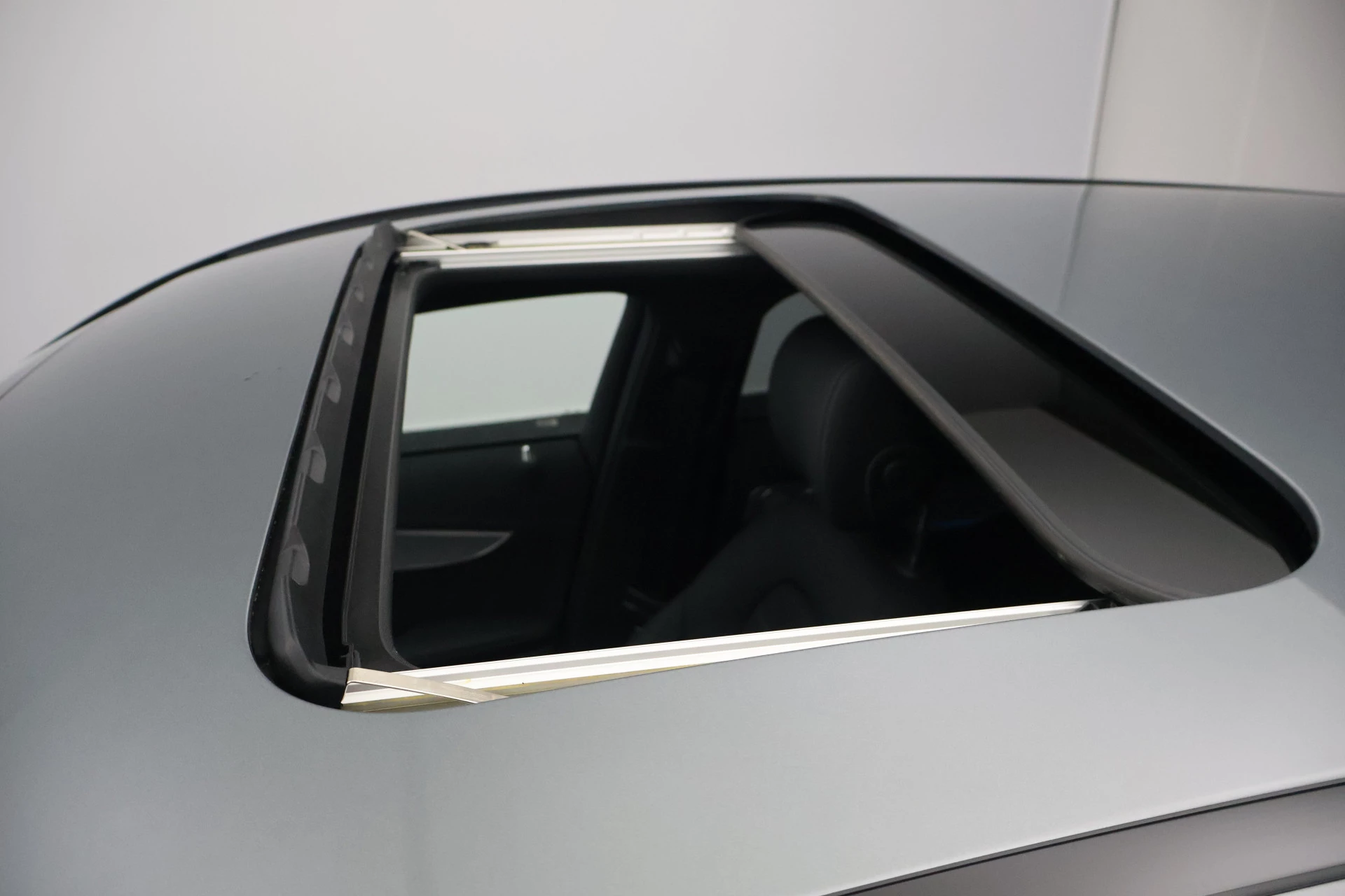 Hoofdafbeelding Mercedes-Benz EQC