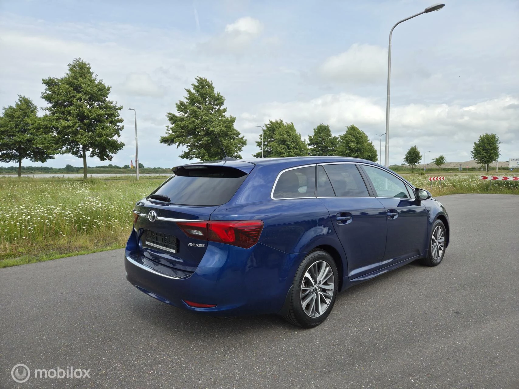 Hoofdafbeelding Toyota Avensis