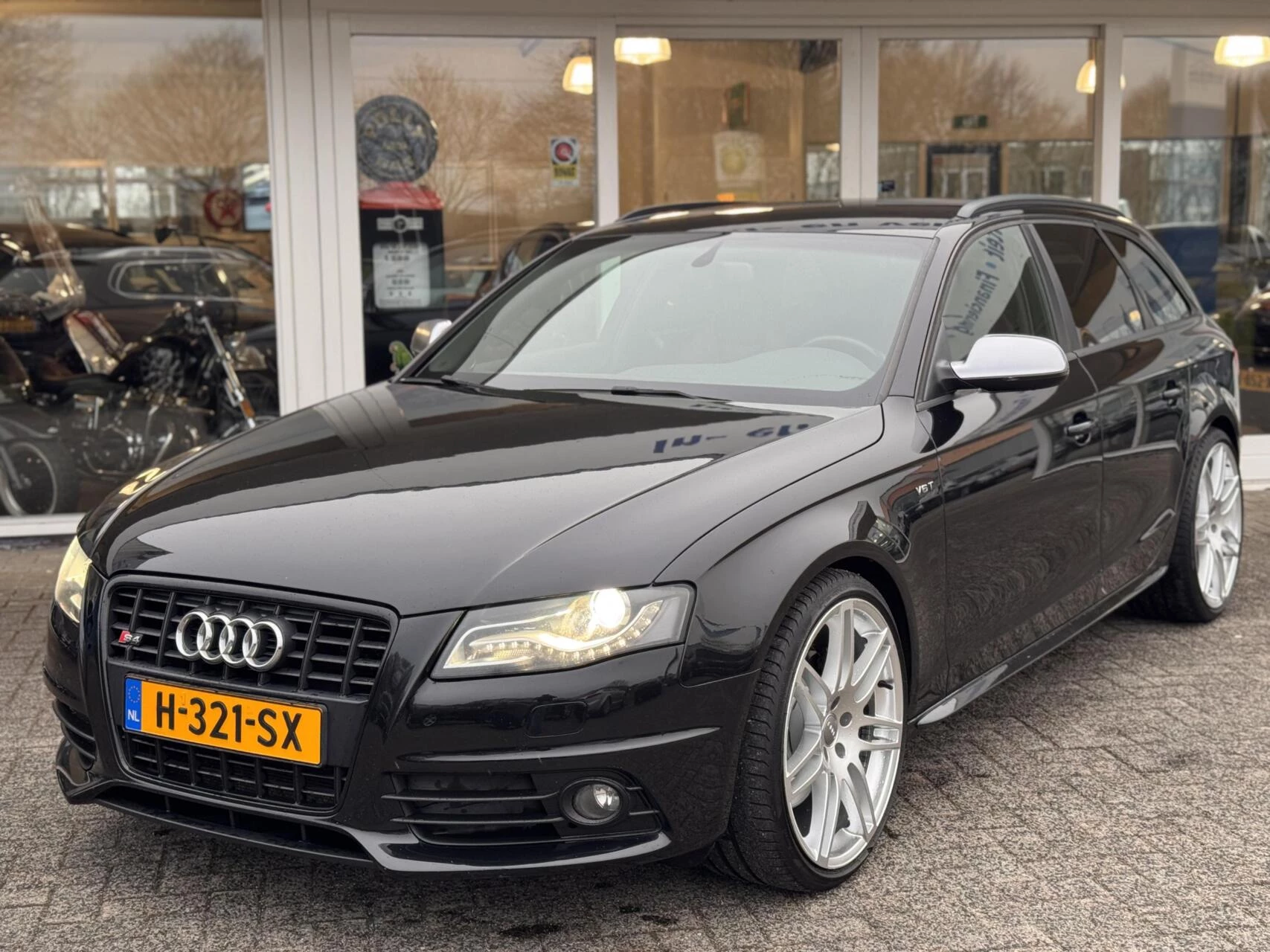 Hoofdafbeelding Audi S4