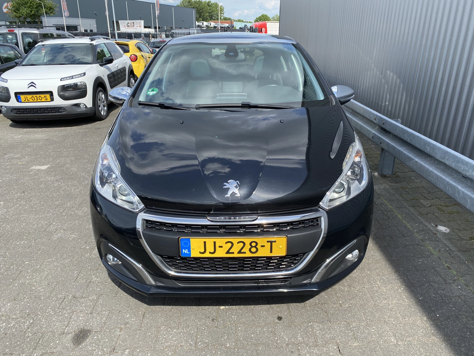 Hoofdafbeelding Peugeot 208