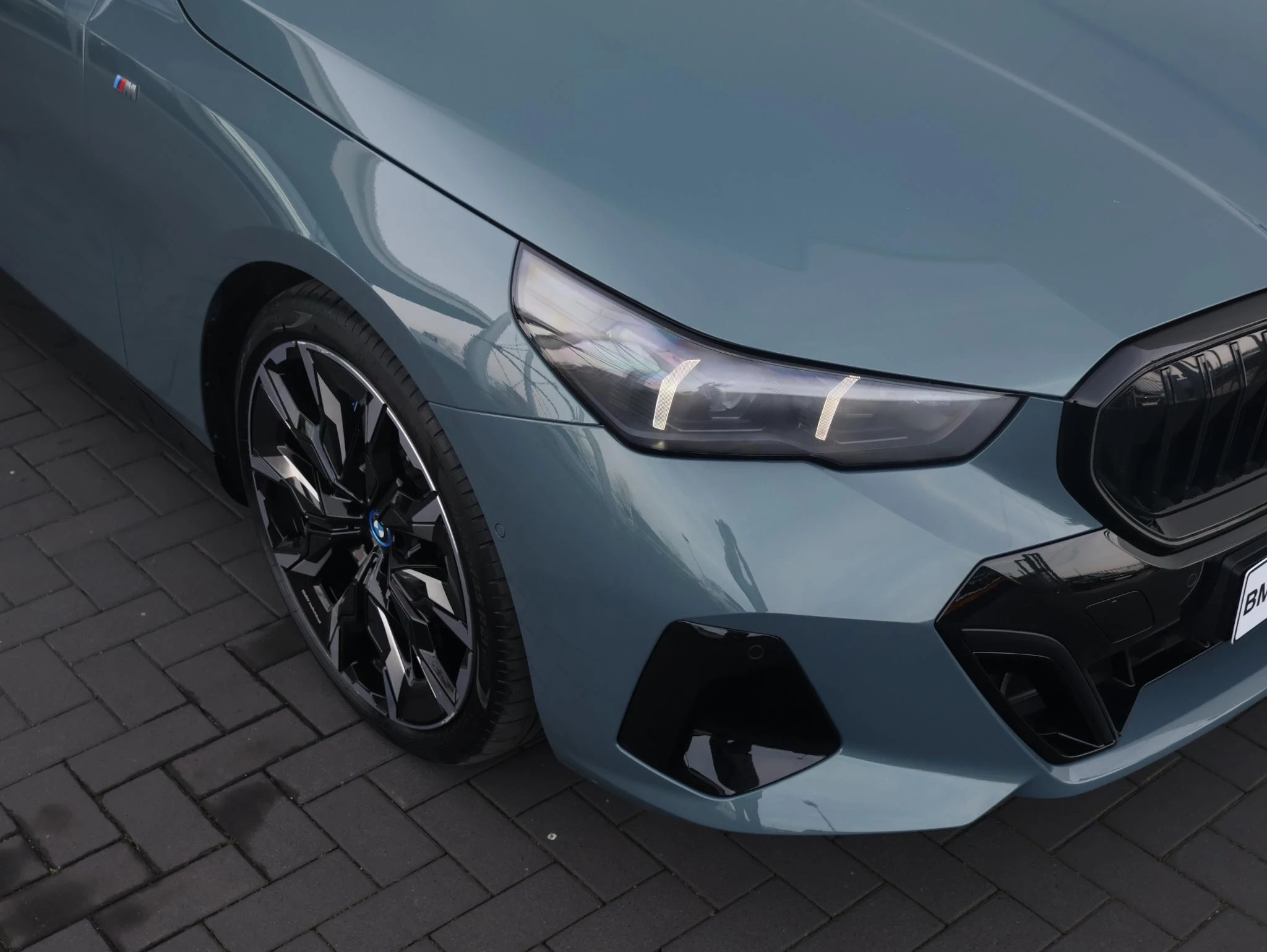Hoofdafbeelding BMW i5