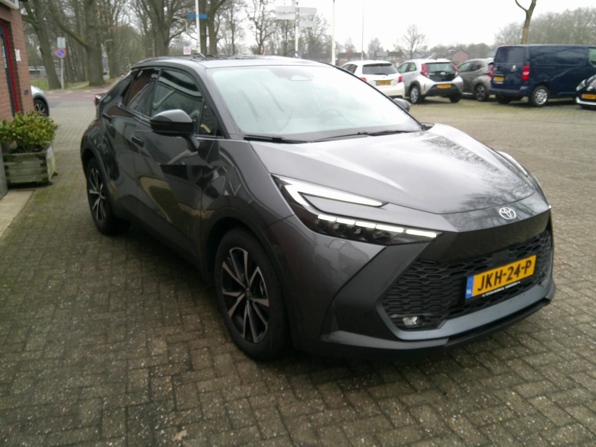 Hoofdafbeelding Toyota C-HR