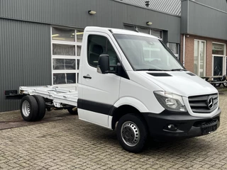 Hoofdafbeelding Mercedes-Benz Sprinter Mercedes-Benz Sprinter 516 2.2 CDI 366 Chassis cabine Airco Cruise control 2-persoons Telefoonverbinding Navigatiesysteem Open laadbak Pick-up p-up Bakwagen 1e eigenaar Euro 6