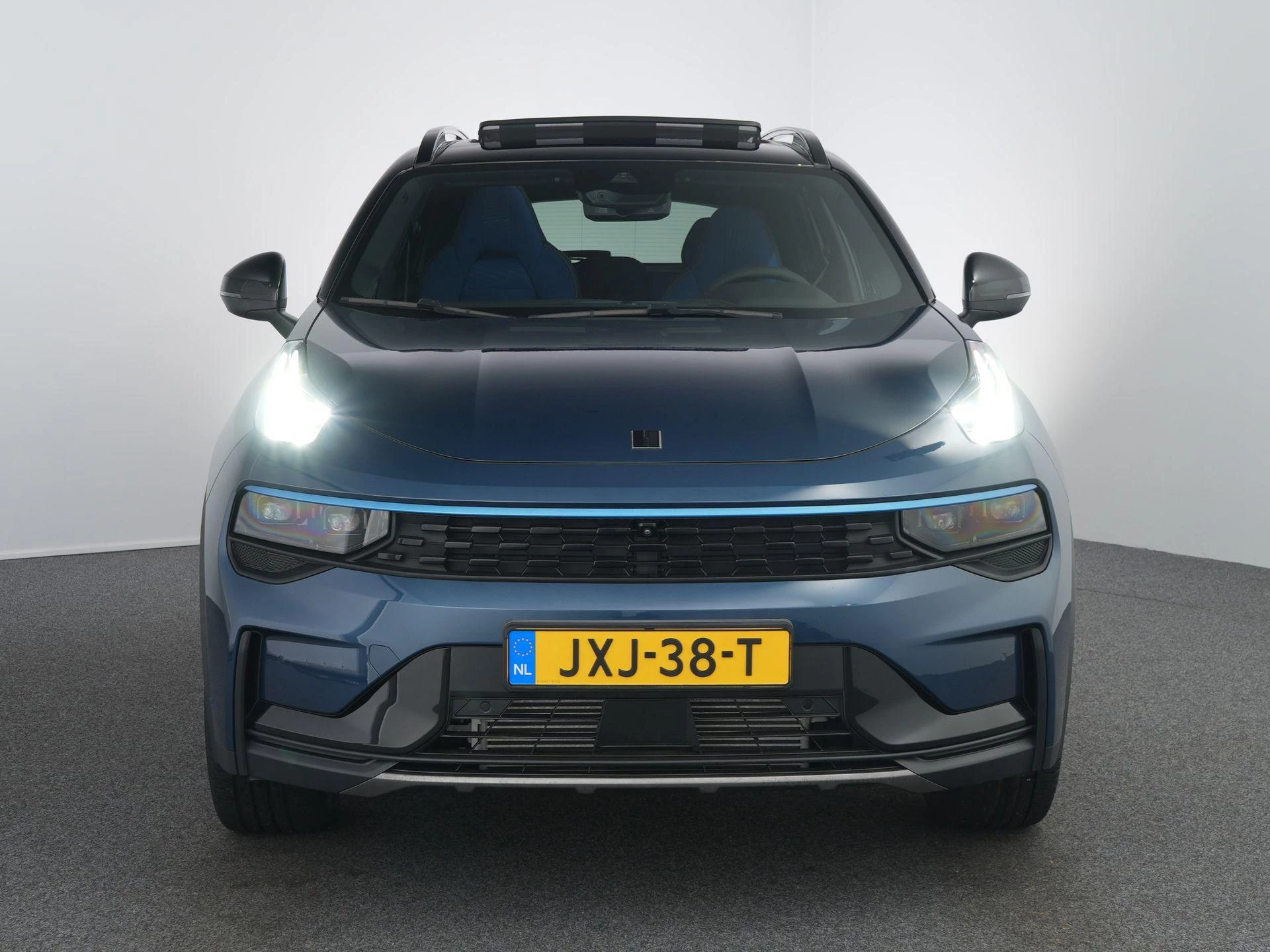 Hoofdafbeelding Lynk & Co 01