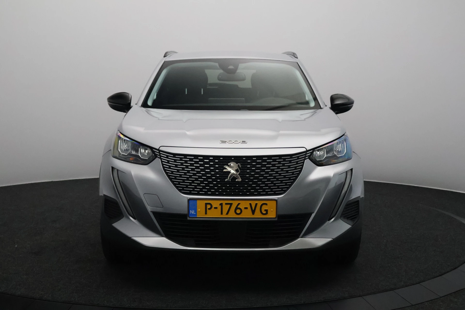 Hoofdafbeelding Peugeot e-2008