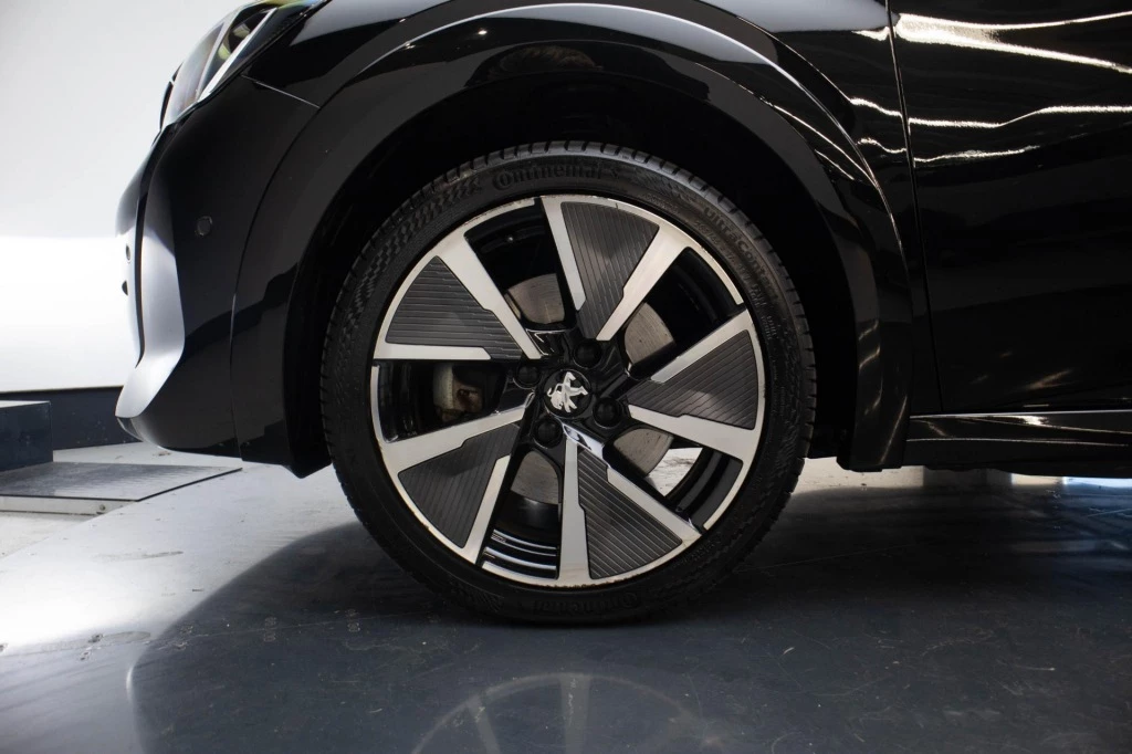 Hoofdafbeelding Peugeot e-208