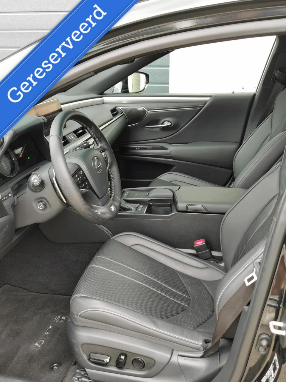 Hoofdafbeelding Lexus ES